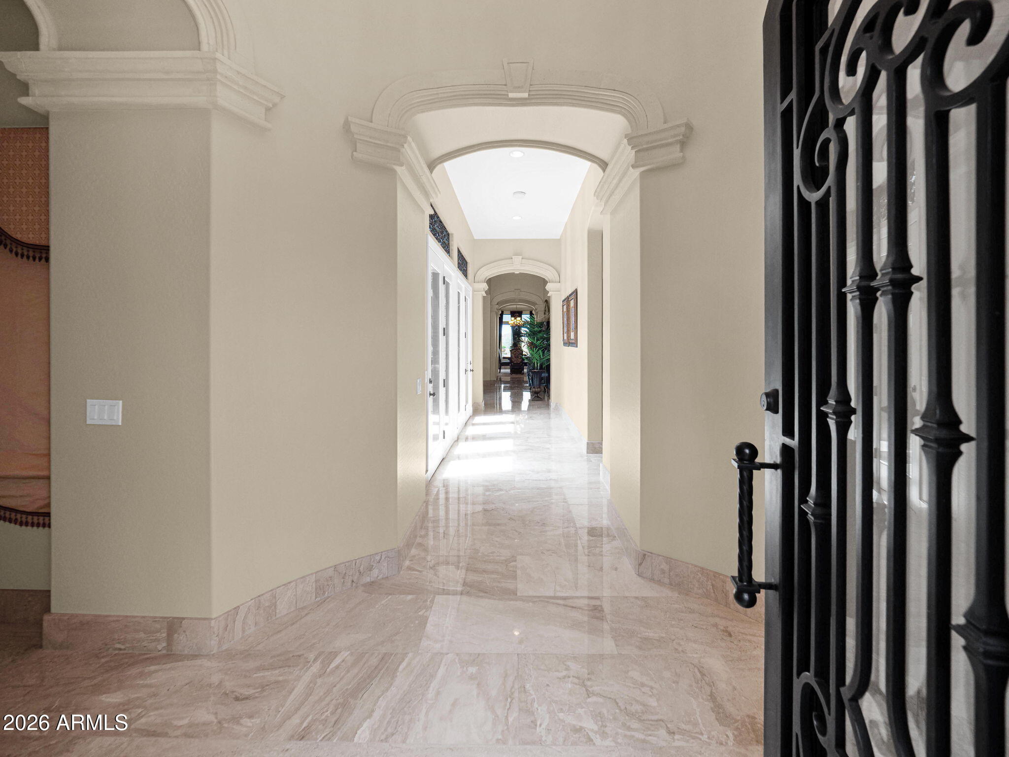 8925 E ROSEDALE Circle