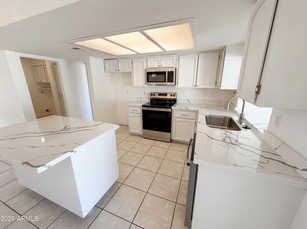 Photo of 13138 W Sierra Vista Drive, Glendale, AZ 85307 (MLS # 7011527)