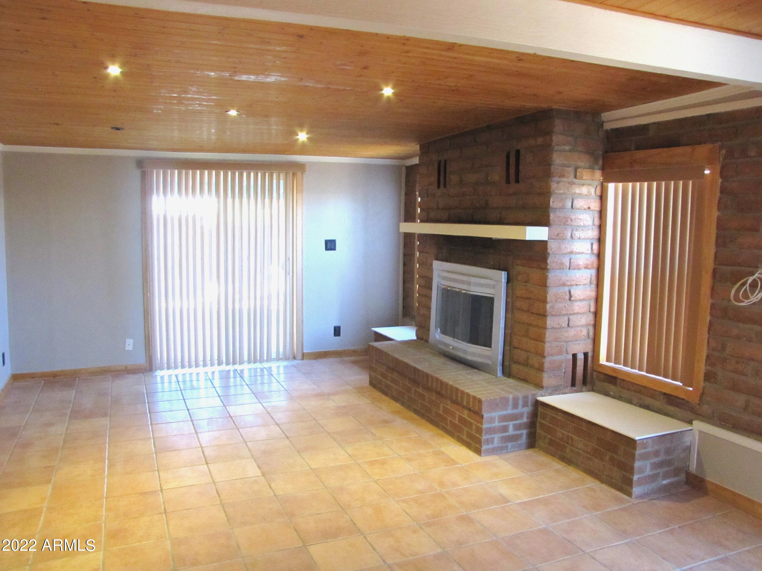 Vista Village Unit 2 - Residential Lease