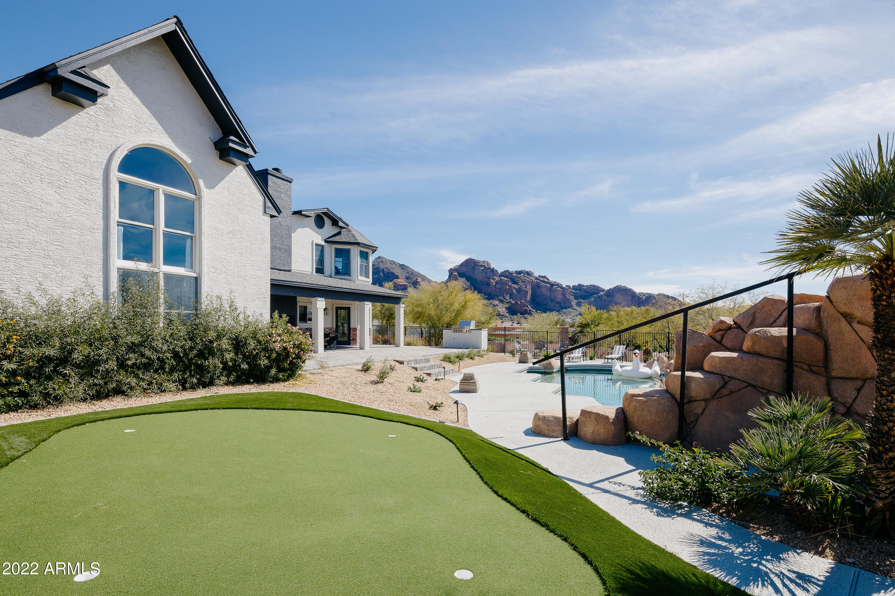 6602 N PRAYING MONK Road