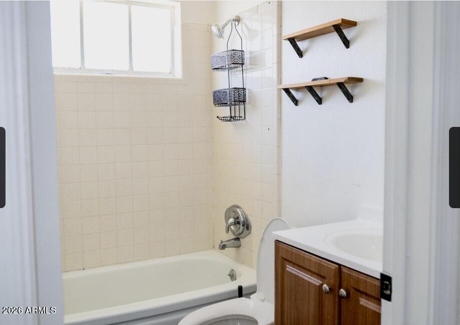 3802 W Mulberry Drive