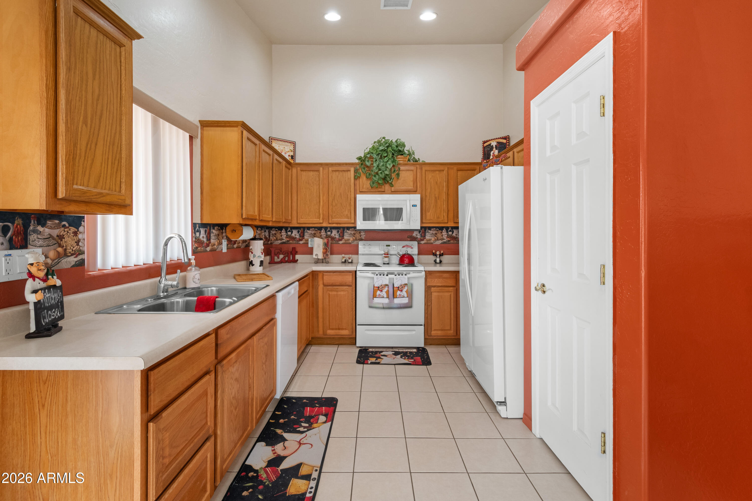 632 W 12TH Street