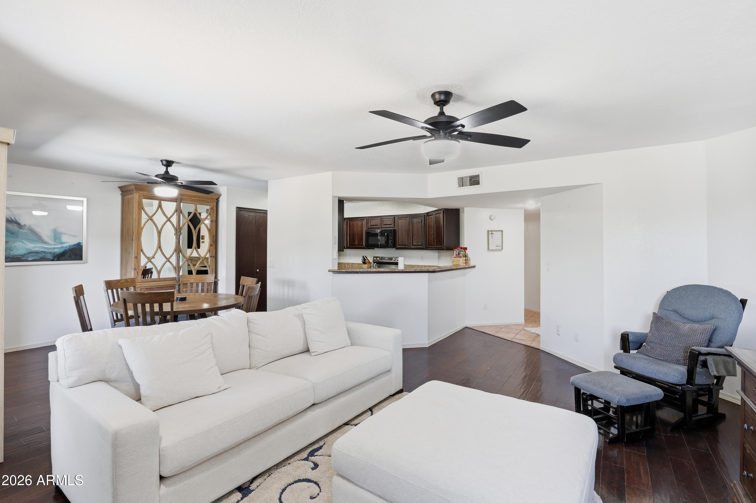 905 N BEELINE Highway 41