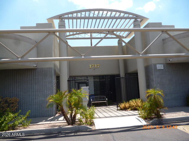 1717 E BELL Road E 12