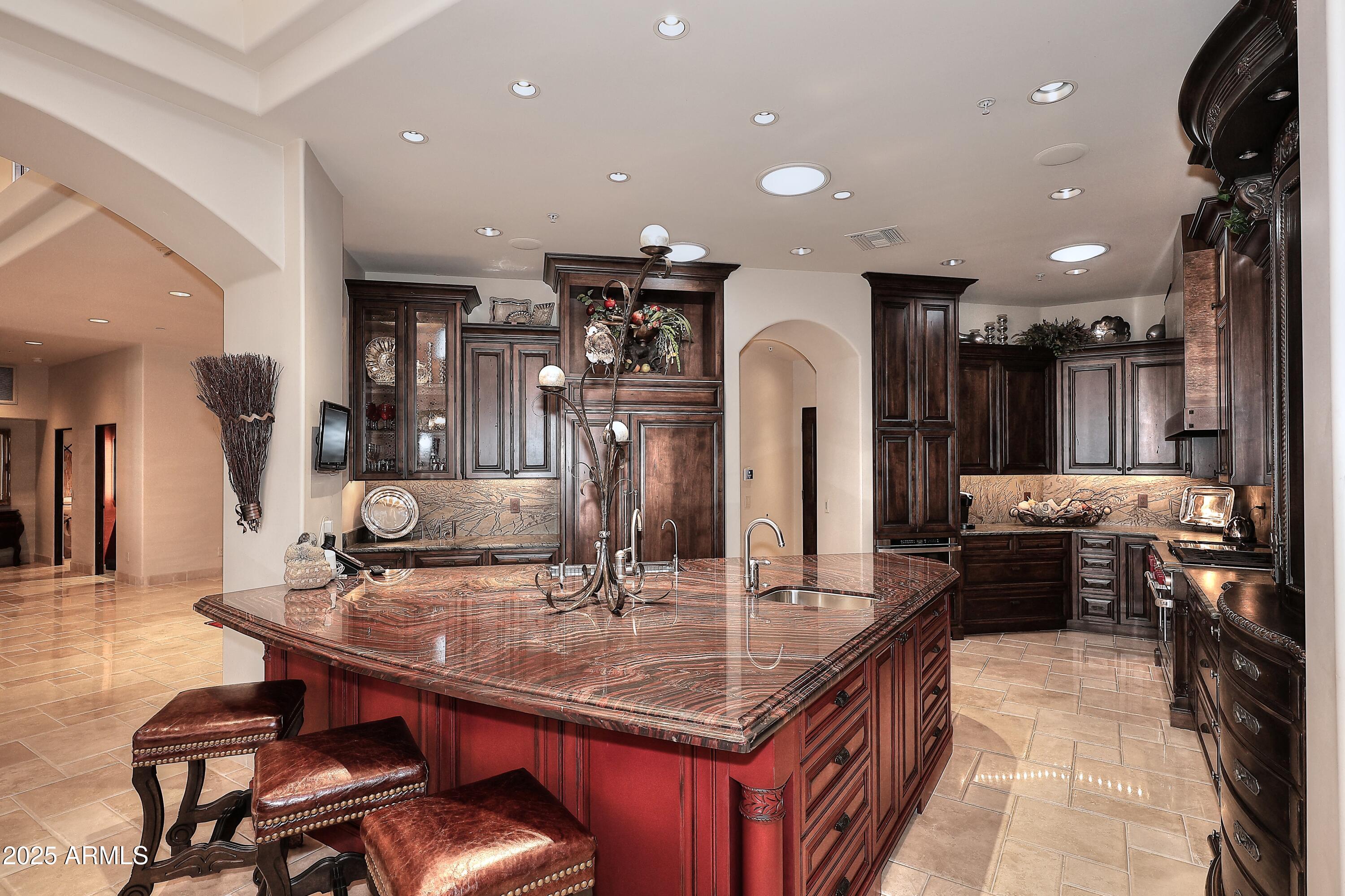 8406 E CALLE BUENA Vista
