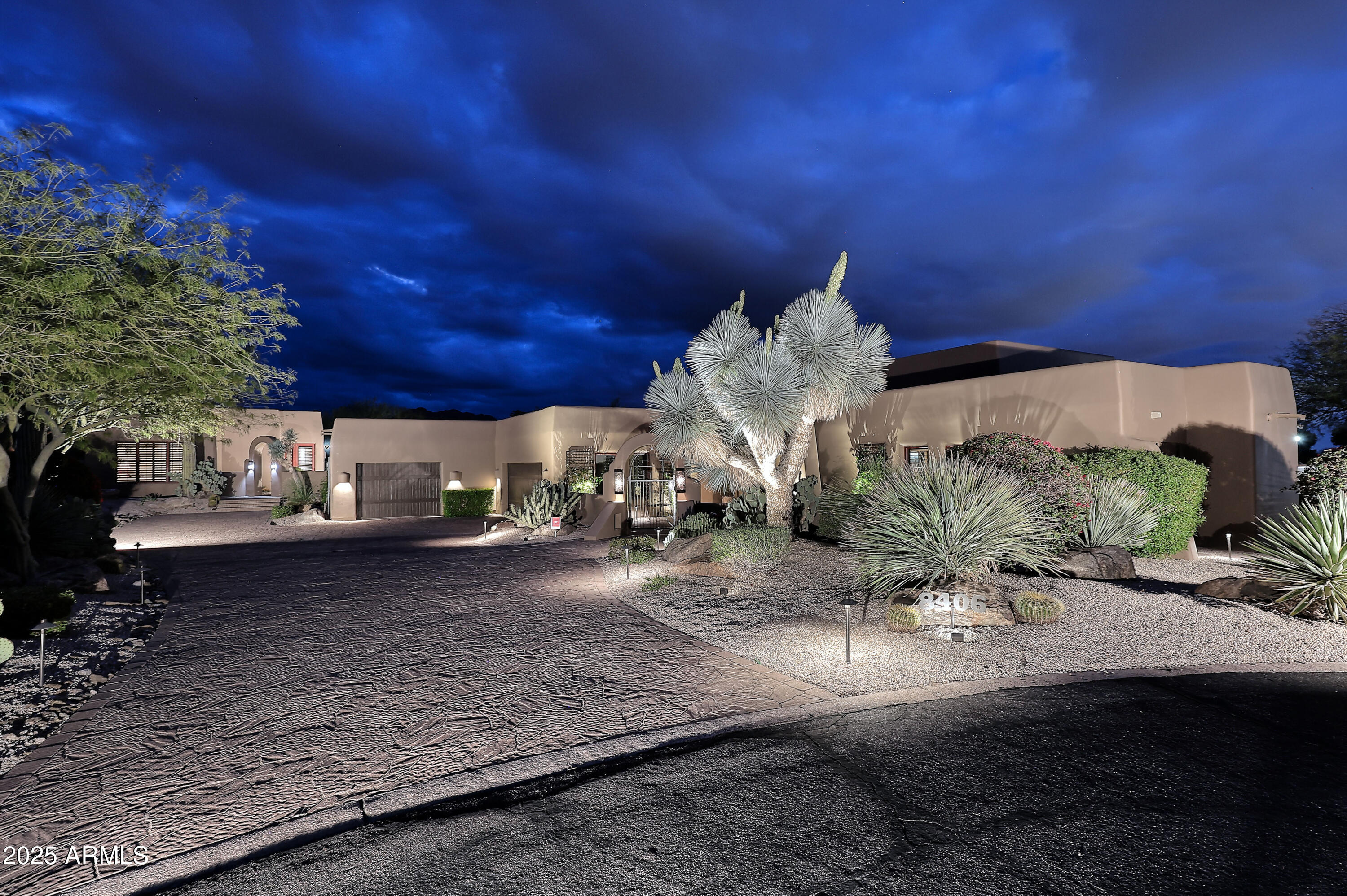 8406 E CALLE BUENA Vista
