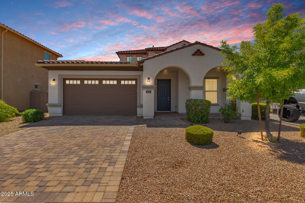 Photo of 973 E Holland Park Drive, Gilbert, AZ 85297 (MLS # 6918694)