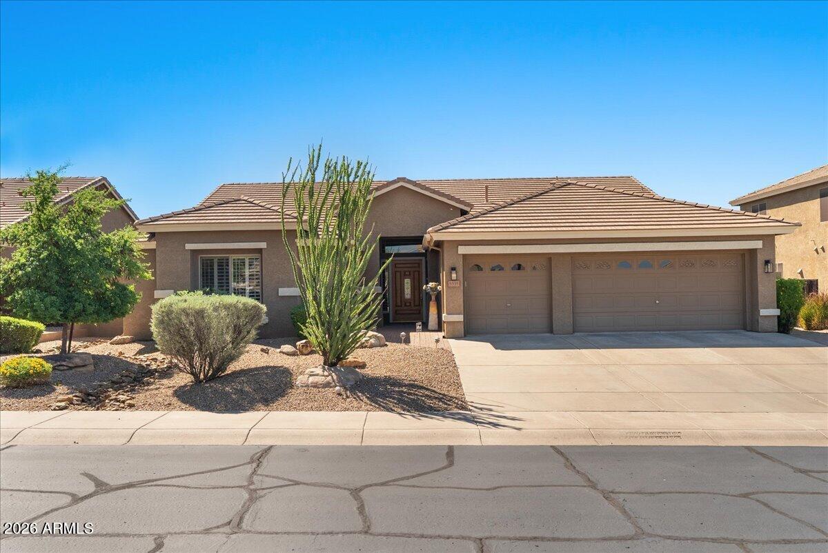 5335 E Thunder Hawk Road