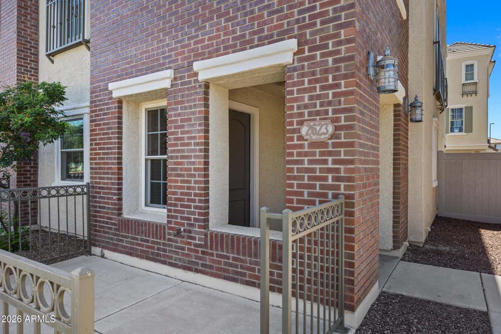 Photo of 2623 S Balsam Drive, Gilbert, AZ 85295 (MLS # 7041694)