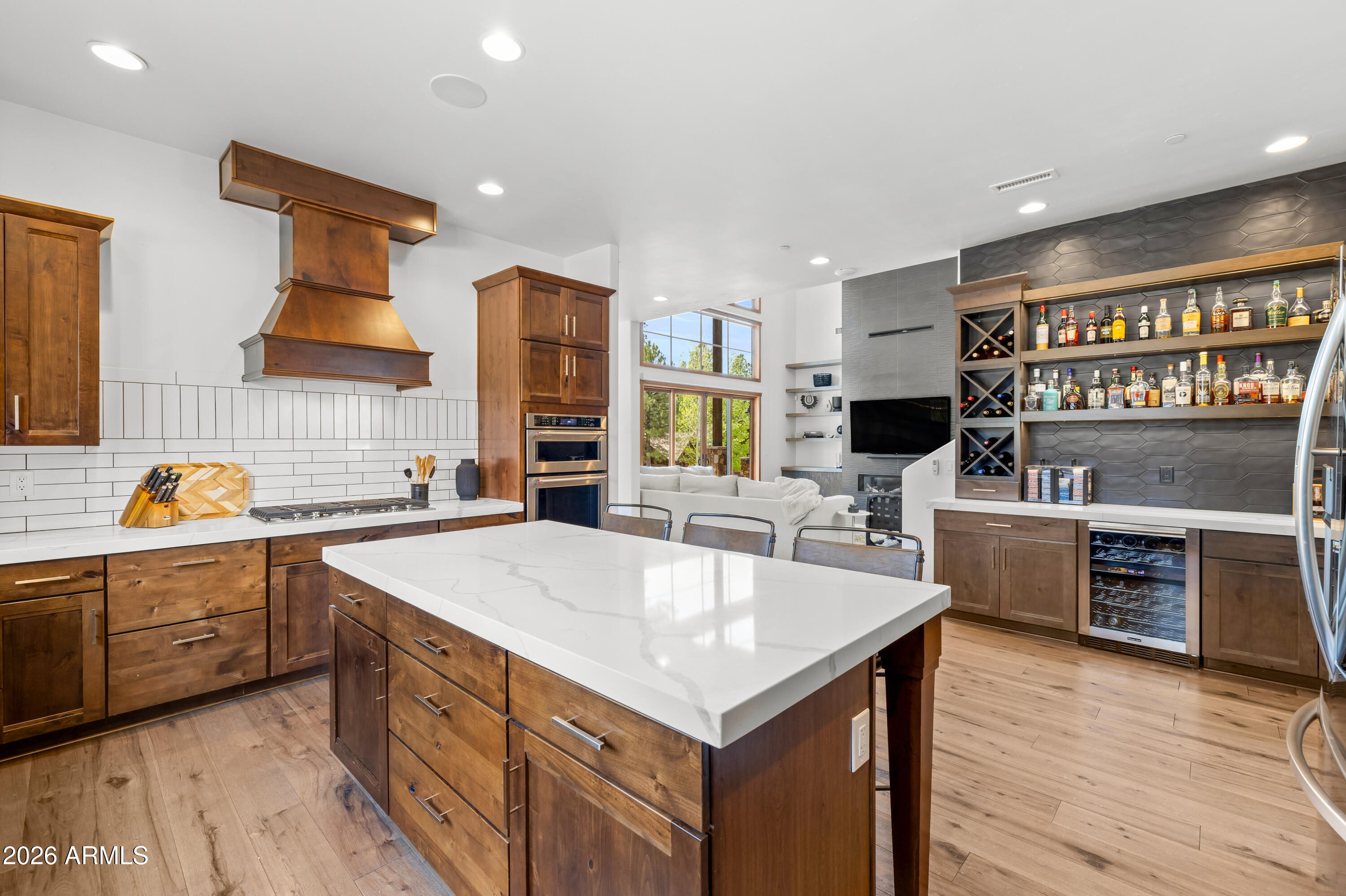 2003 E Del Rae Drive