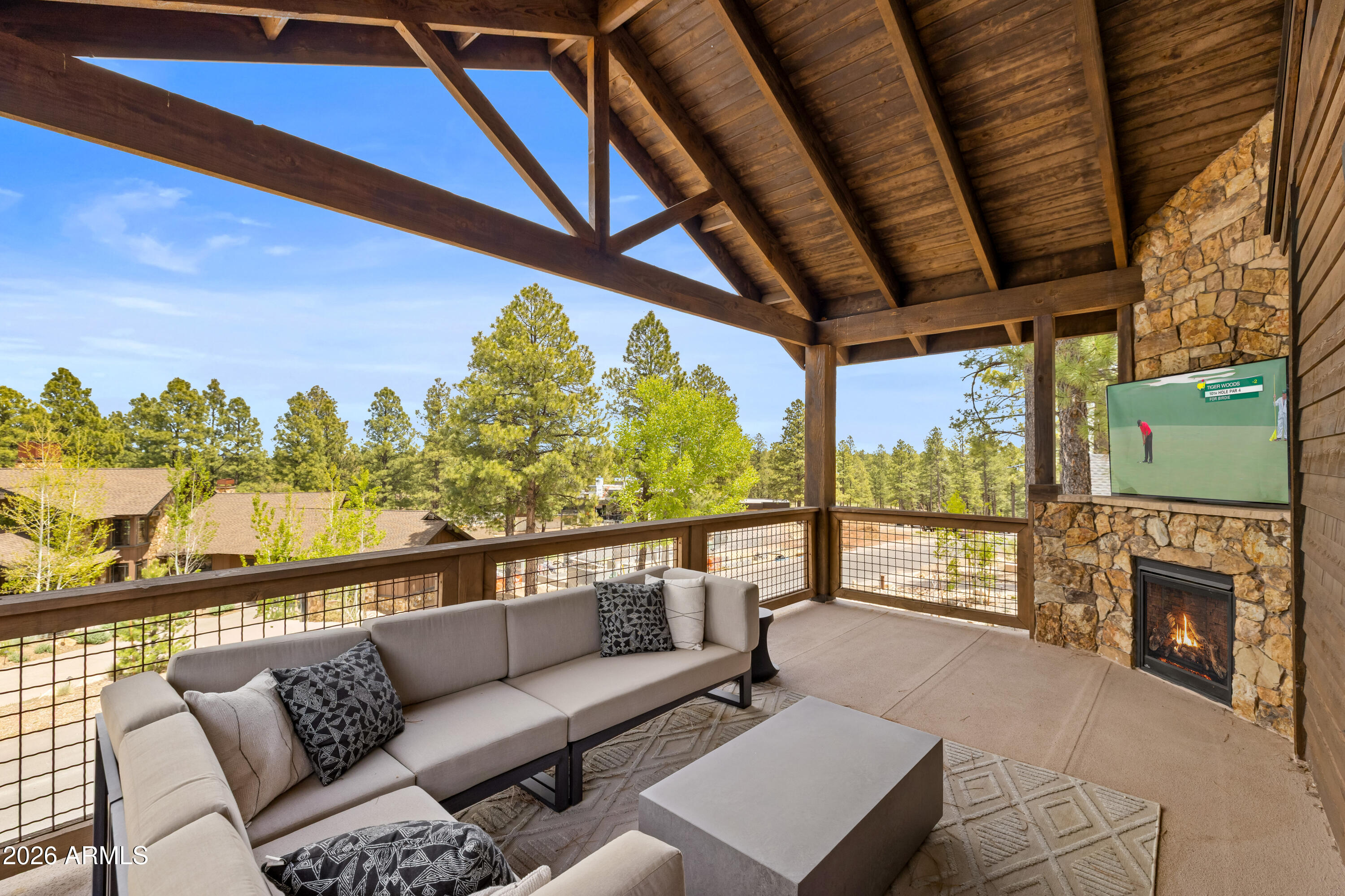 2003 E Del Rae Drive