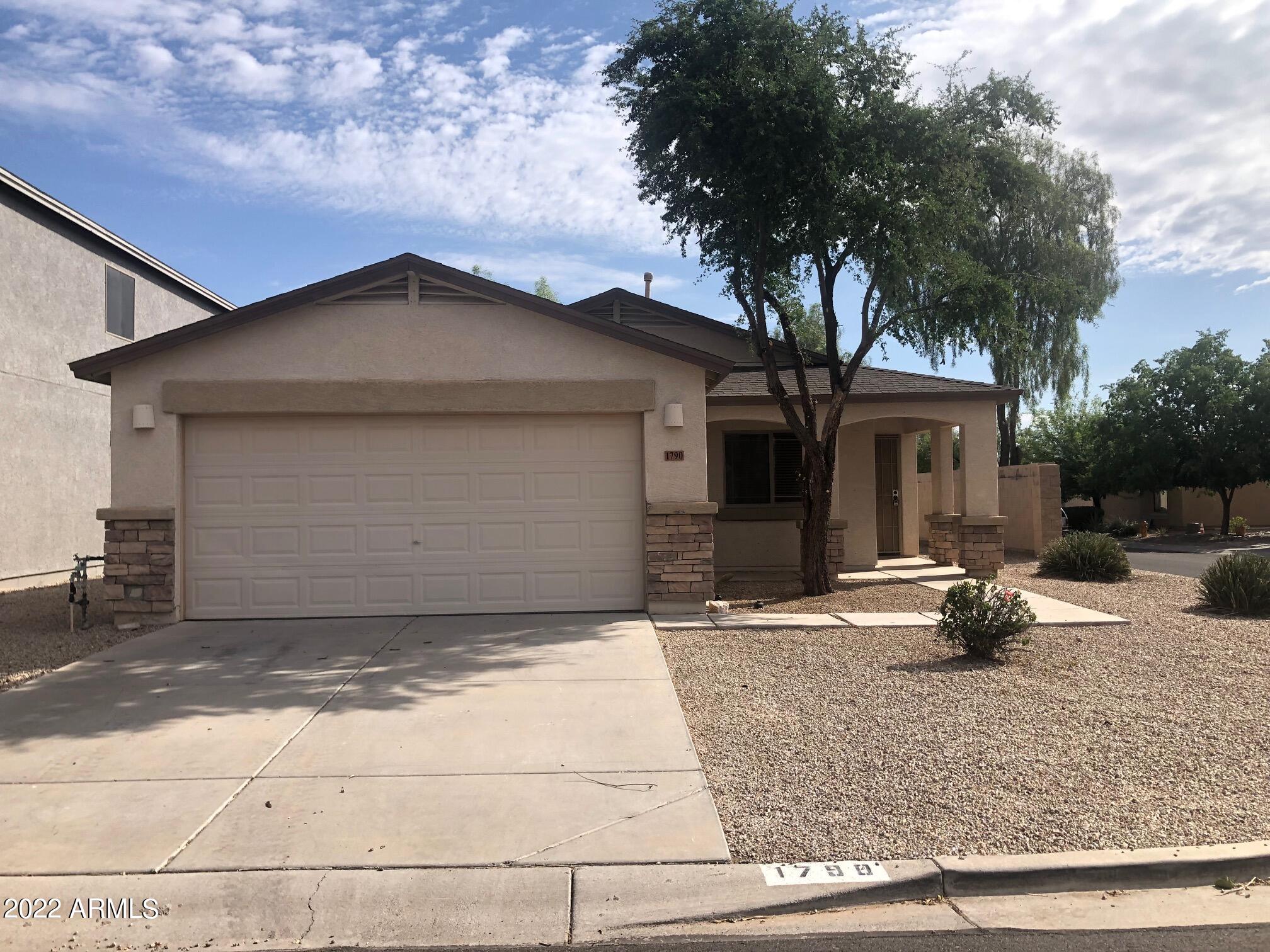 1790 E SILKTASSEL Trail