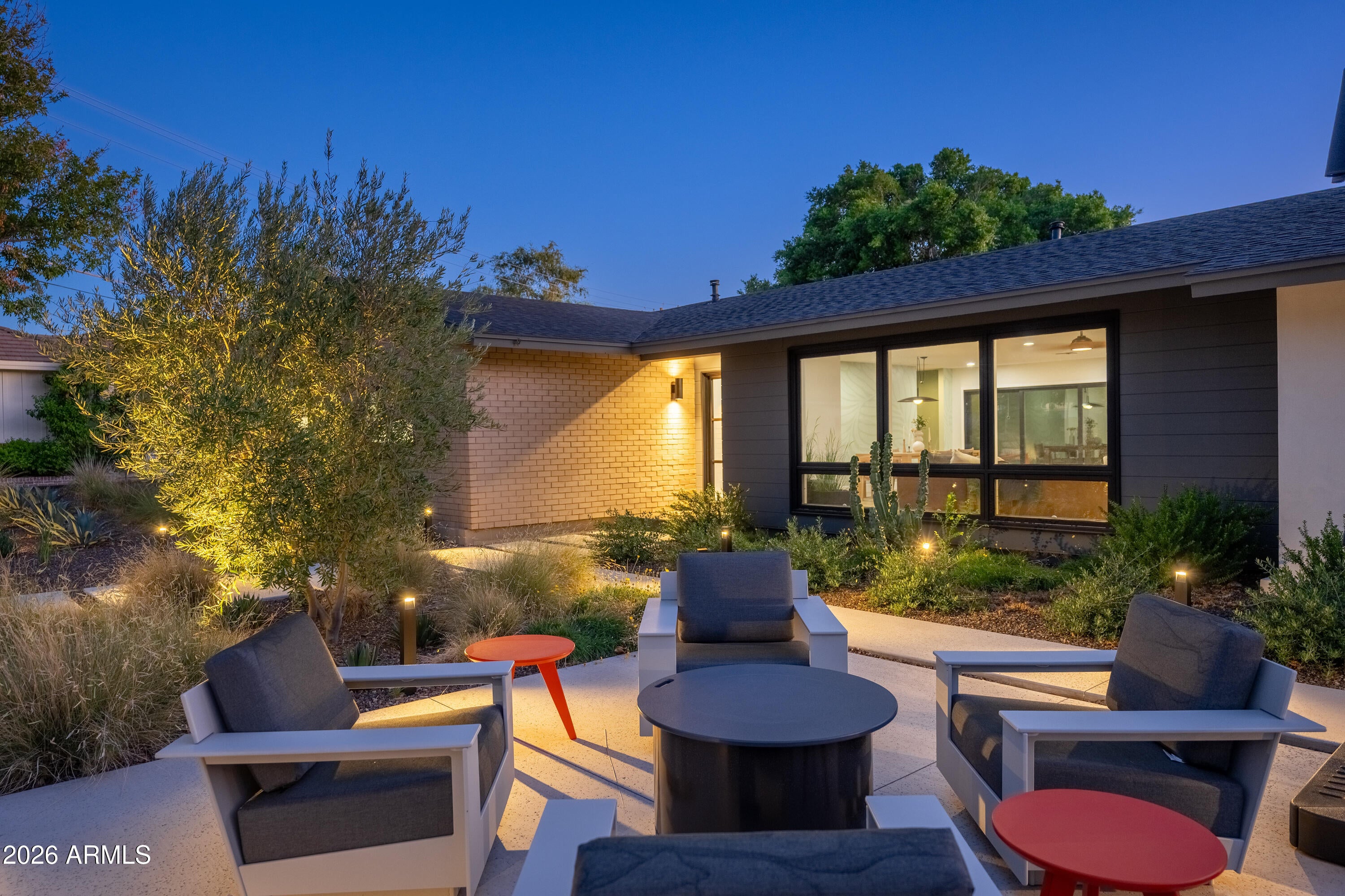 4643 E CALLE DEL MEDIO --