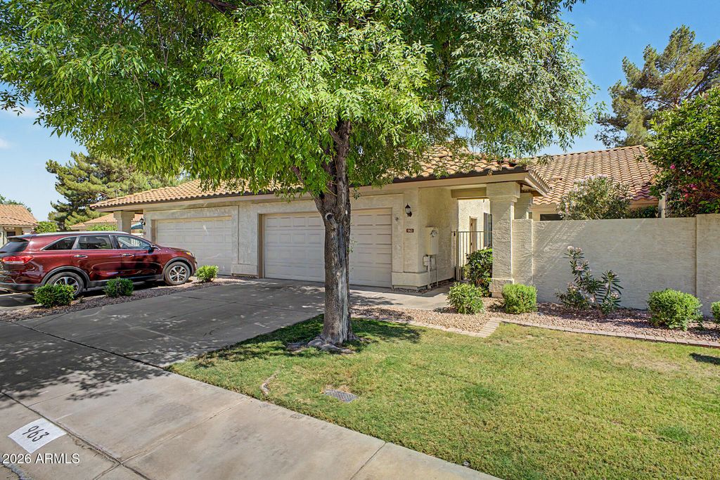 Photo of 963 E Chilton Drive, Tempe, AZ 85283 (MLS # 7028163)