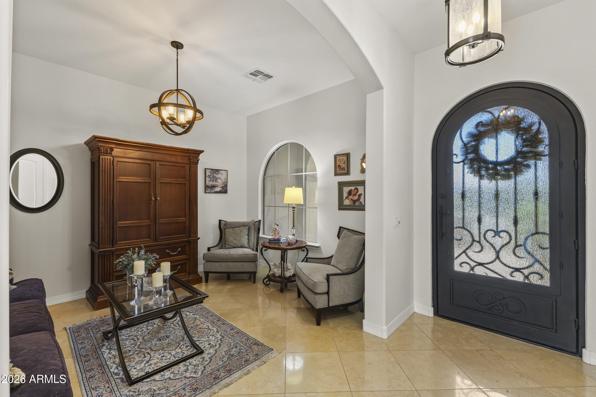 3664 E HORSESHOE Drive