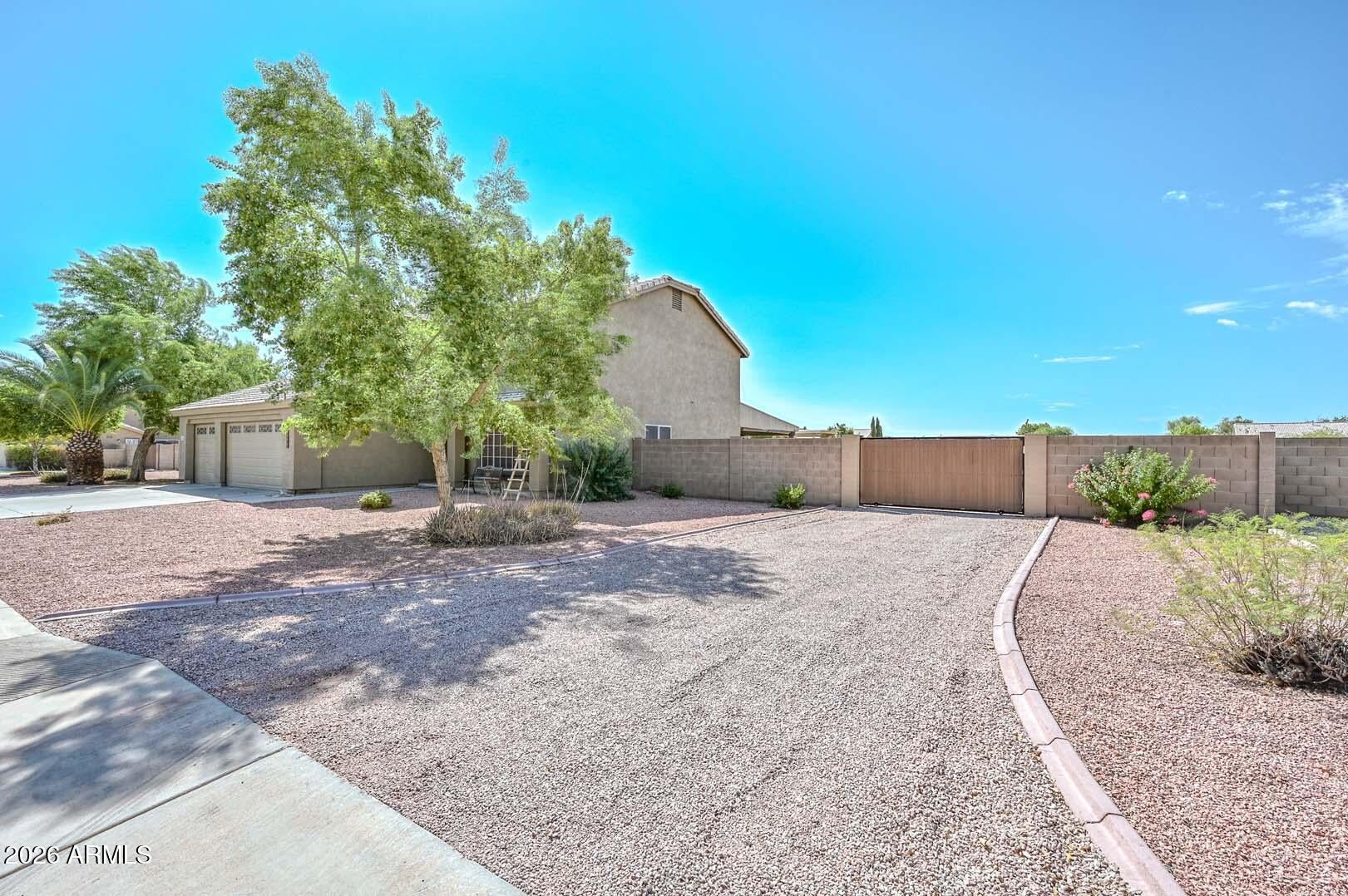 12317 W BERRY Lane