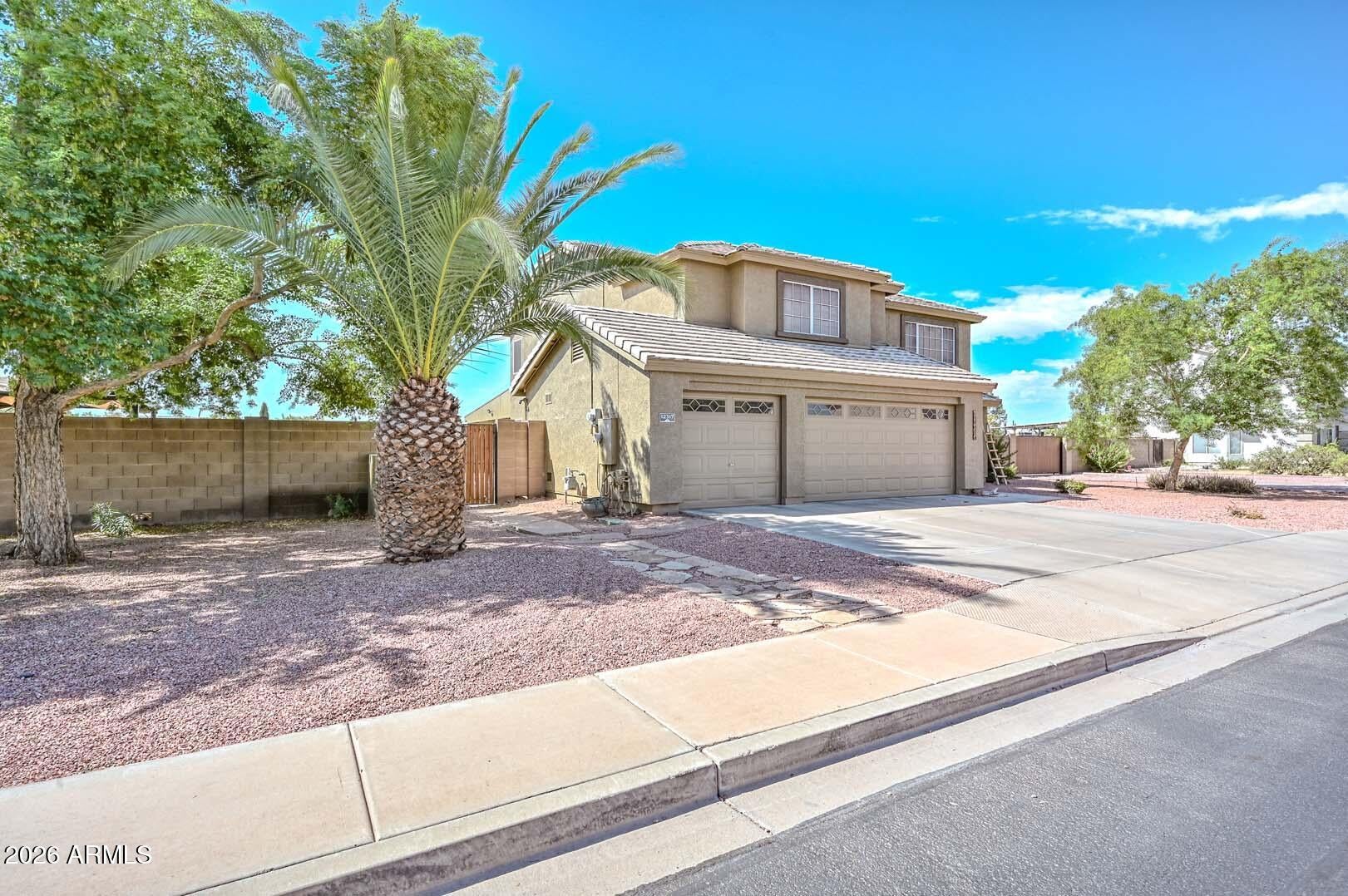 12317 W BERRY Lane