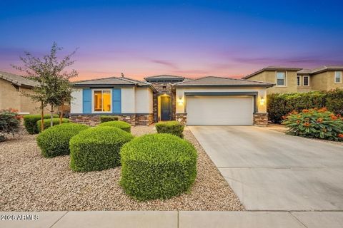 Property photo of 744 W Desert Hollow Drive, San Tan Valley, AZ 85143