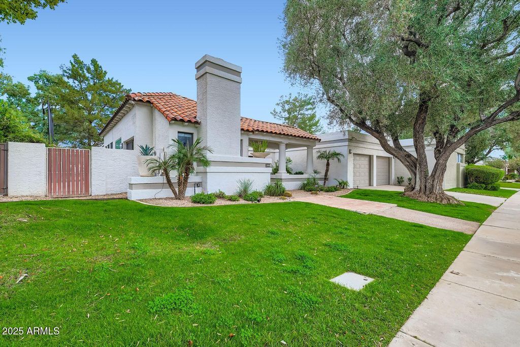 Photo of 11909 N 80th Place, Scottsdale, AZ 85260 (MLS # 6952586)