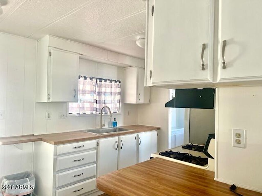 Photo of 2605 S Tomahawk Road #187, Apache Junction, AZ 85119 (MLS # 7002355)