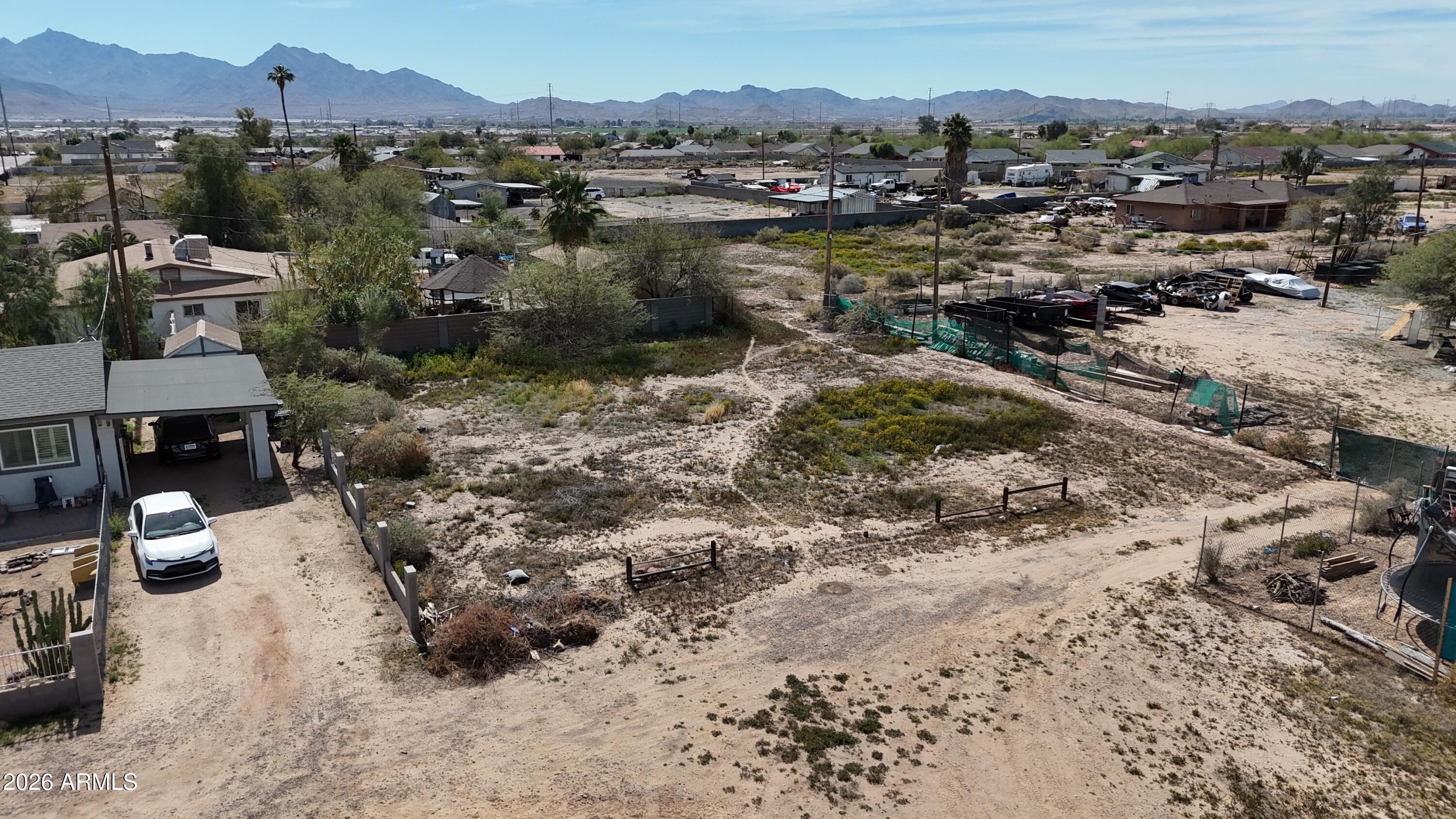 12510 W PIONEER Street -