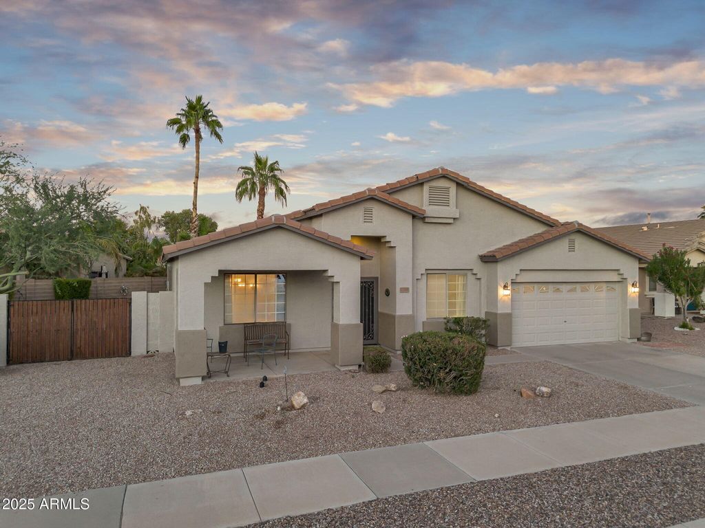 Photo of 21388 E Via Del Oro, Queen Creek, AZ 85142 (MLS # 6932174)