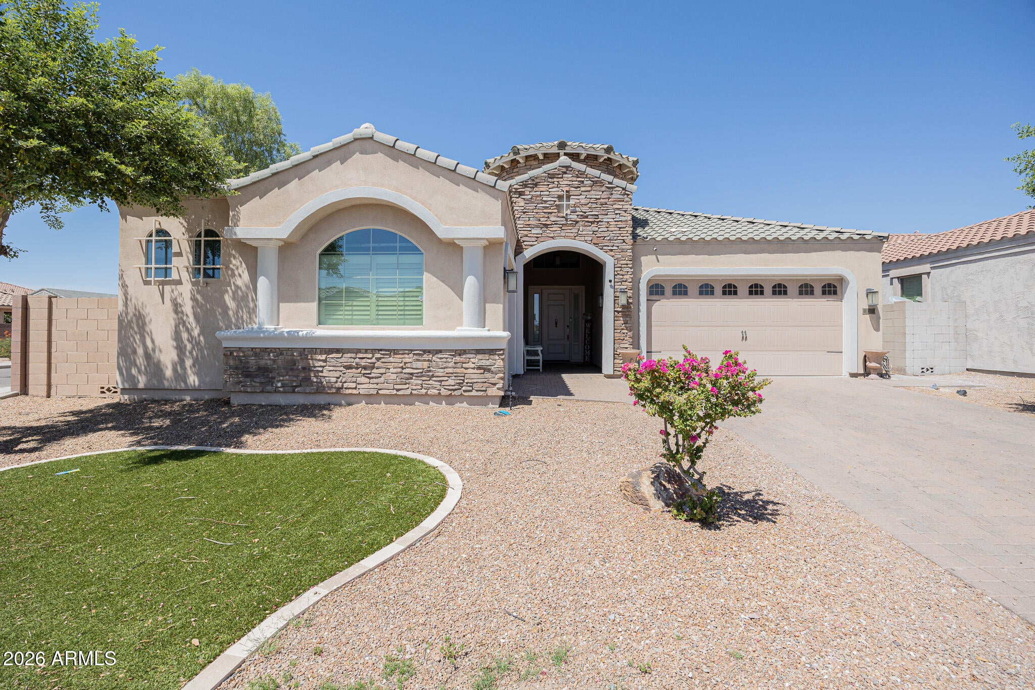 224 E MEAD Drive