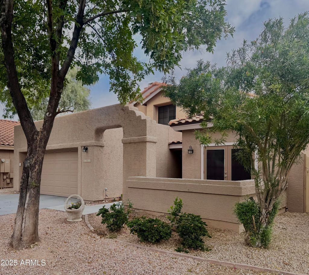 Photo of 8863 S Grandview Drive, Tempe, AZ 85284 (MLS # 6853194)