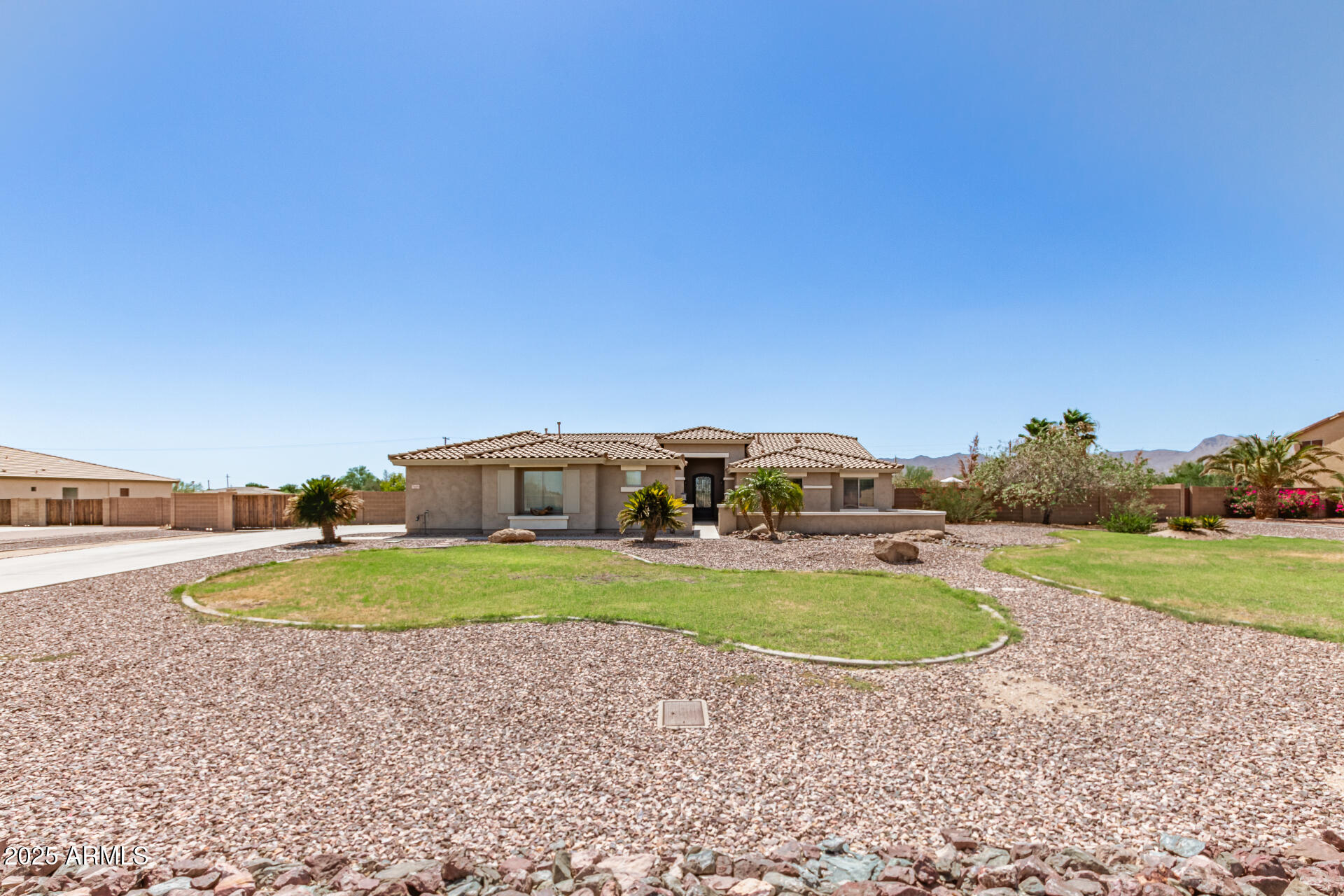 3608 N MANSFIELD Drive