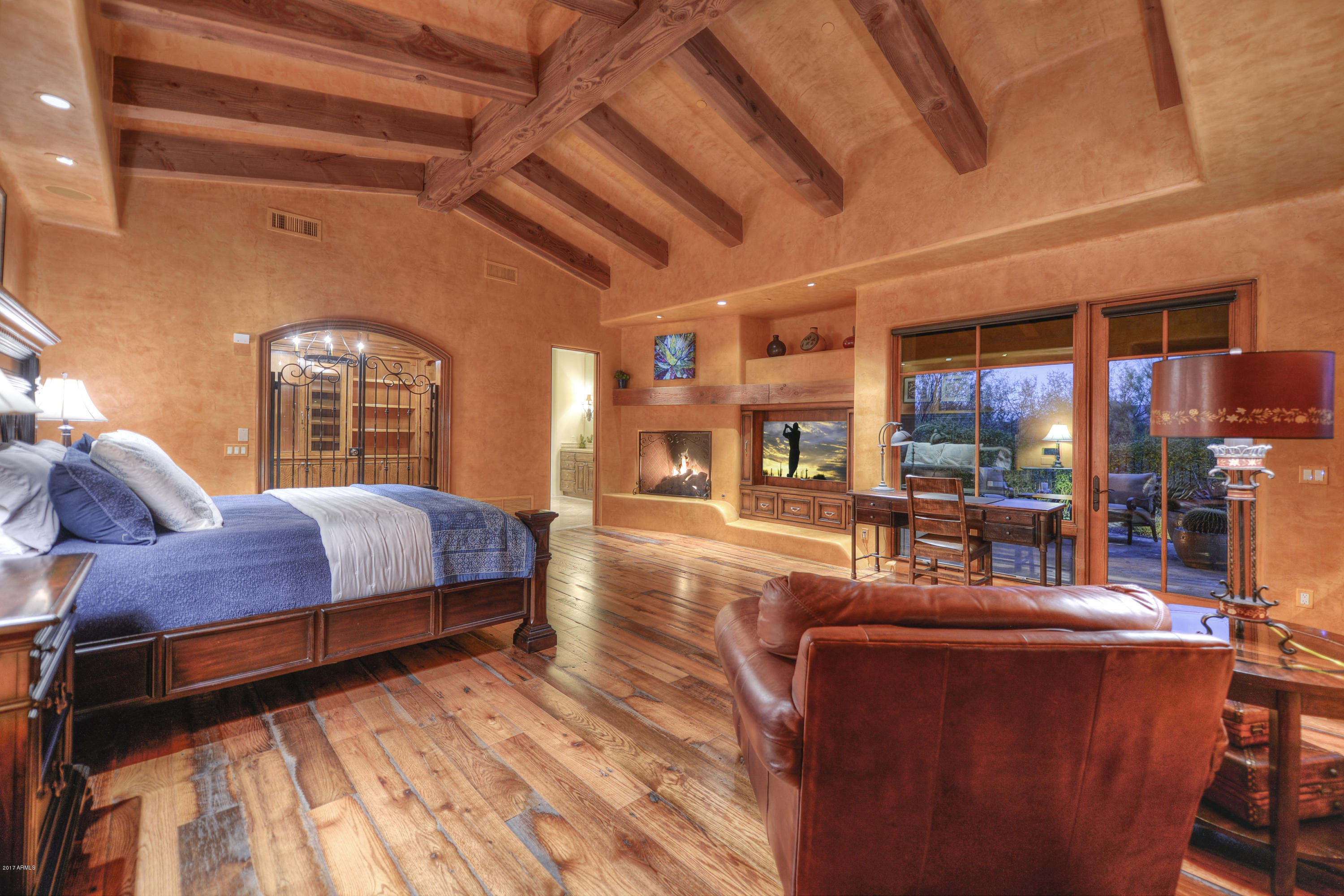 Whisper Rock - Residential
