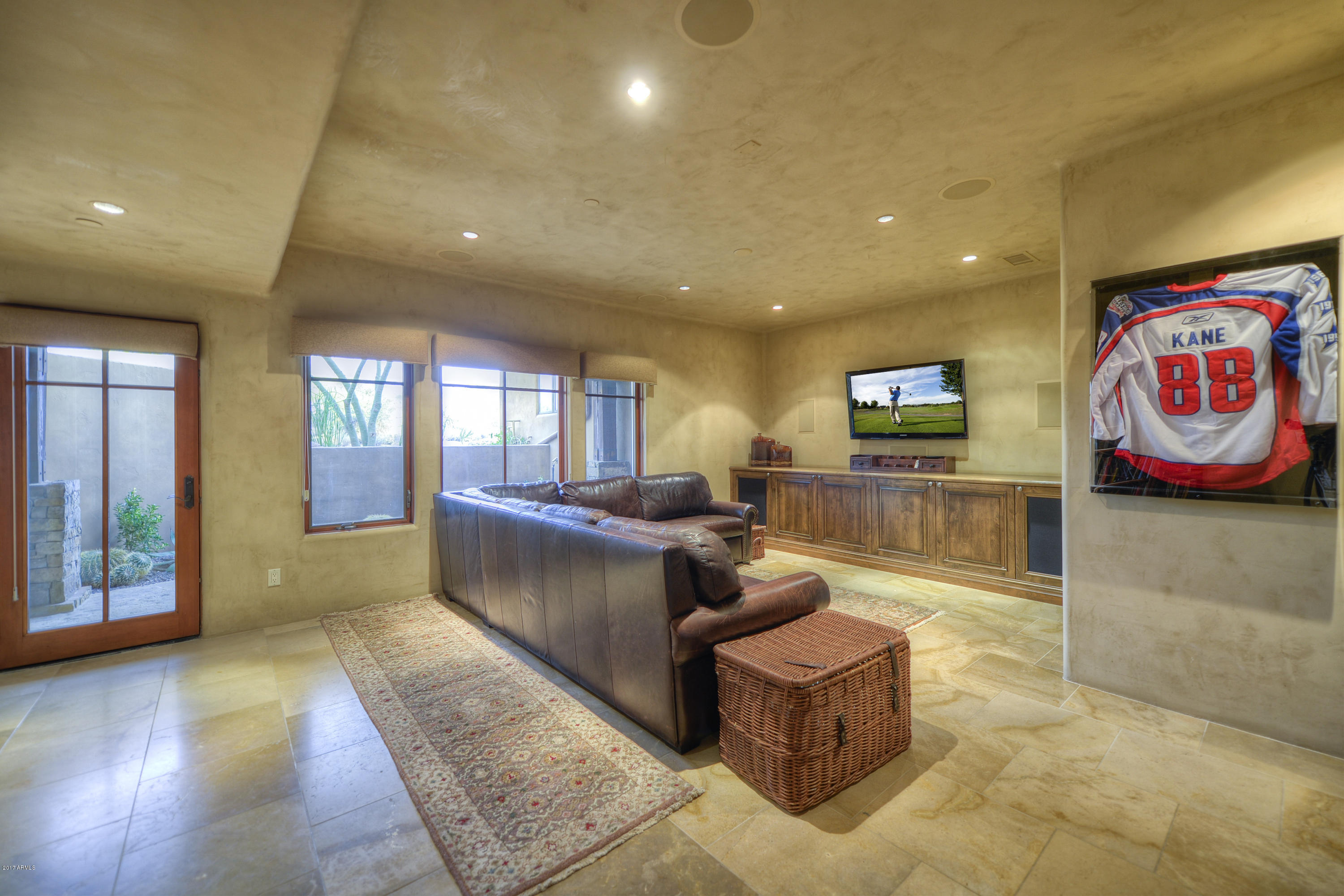 Whisper Rock - Residential