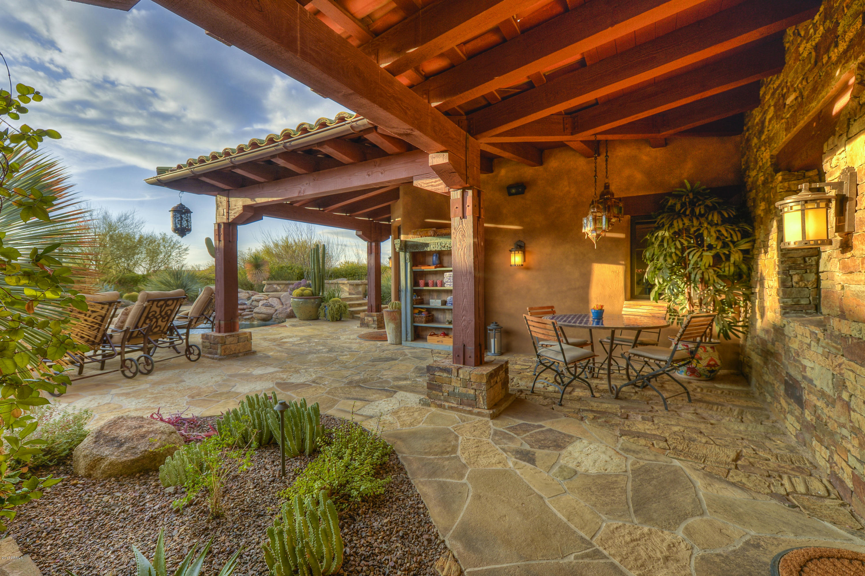 Whisper Rock - Residential