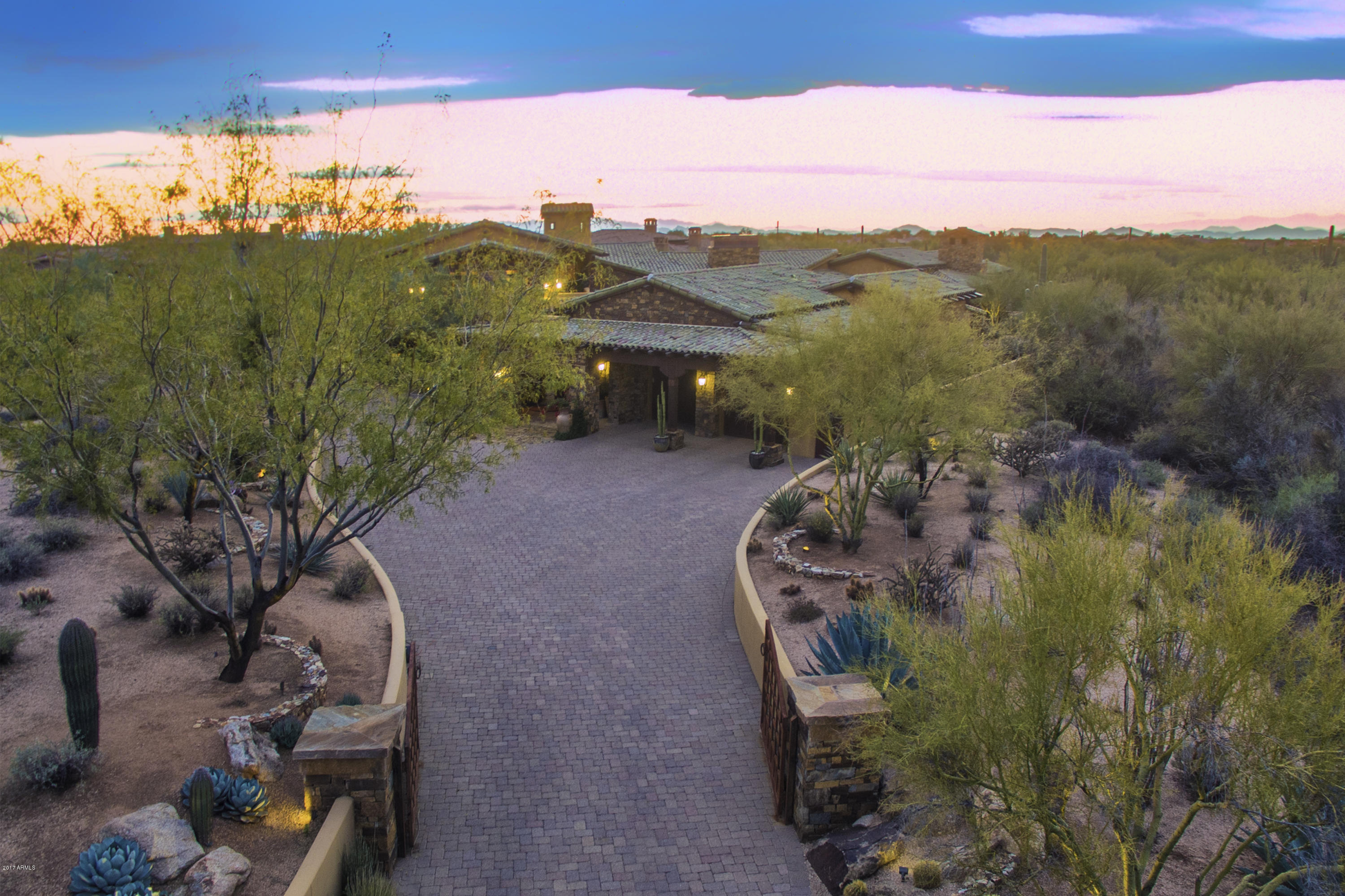 Whisper Rock - Residential