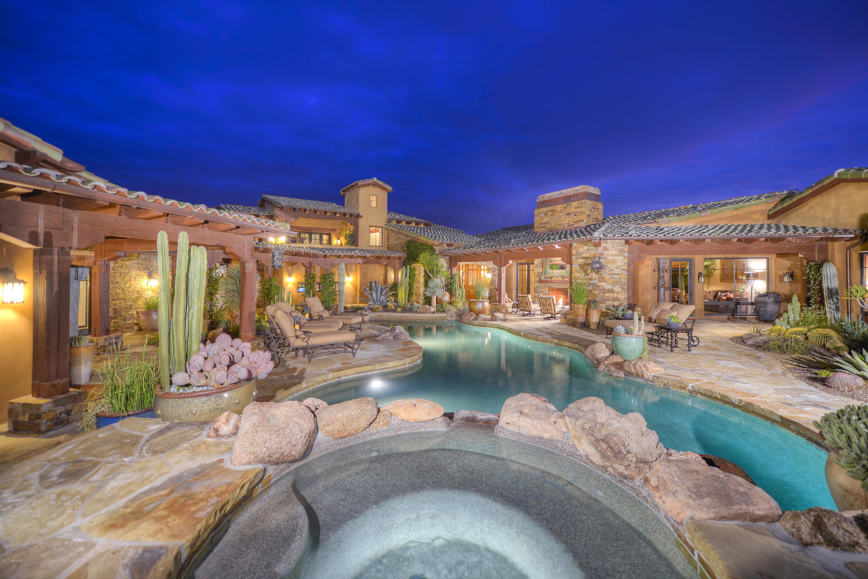Whisper Rock - Residential