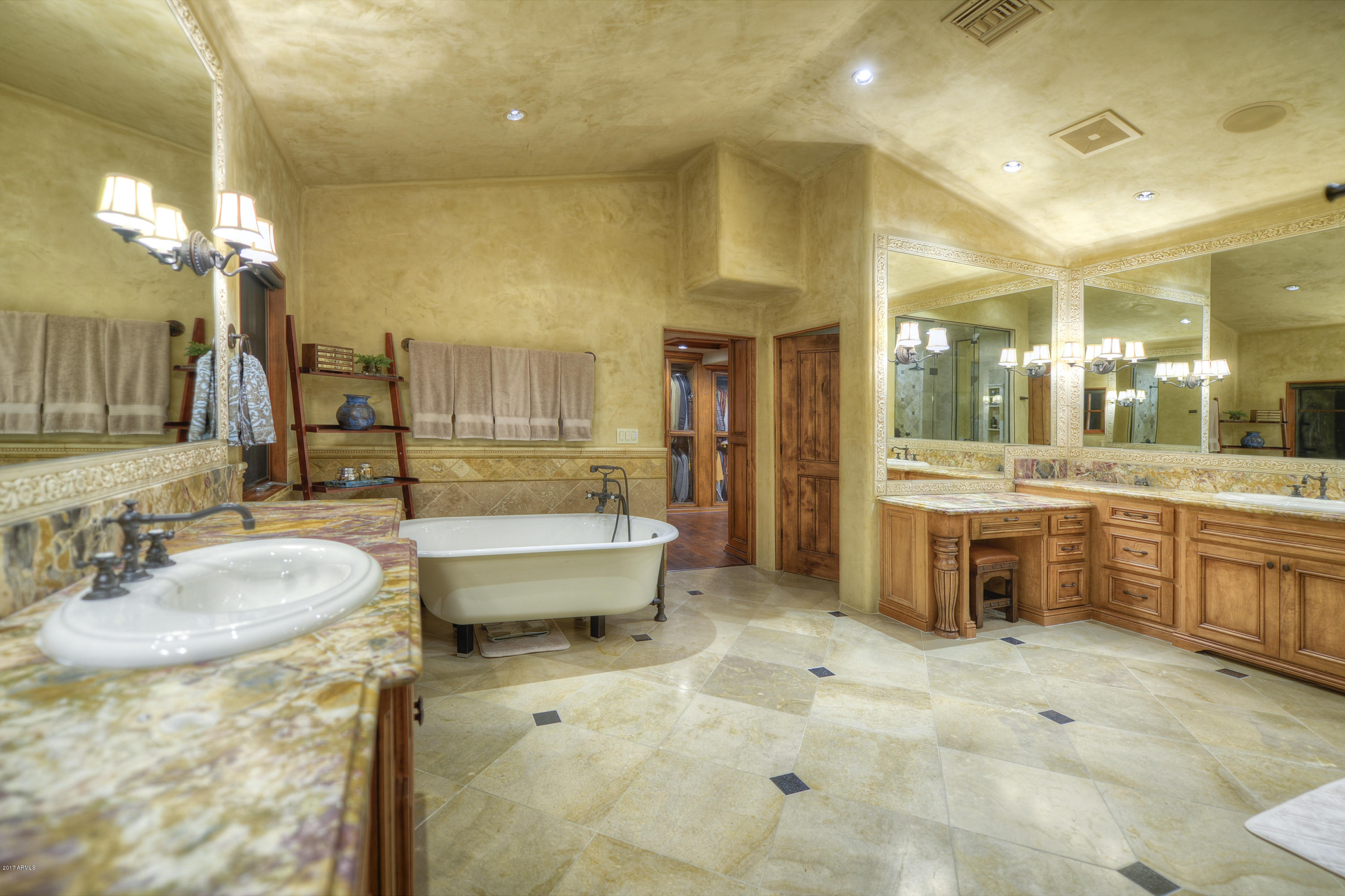 Whisper Rock - Residential