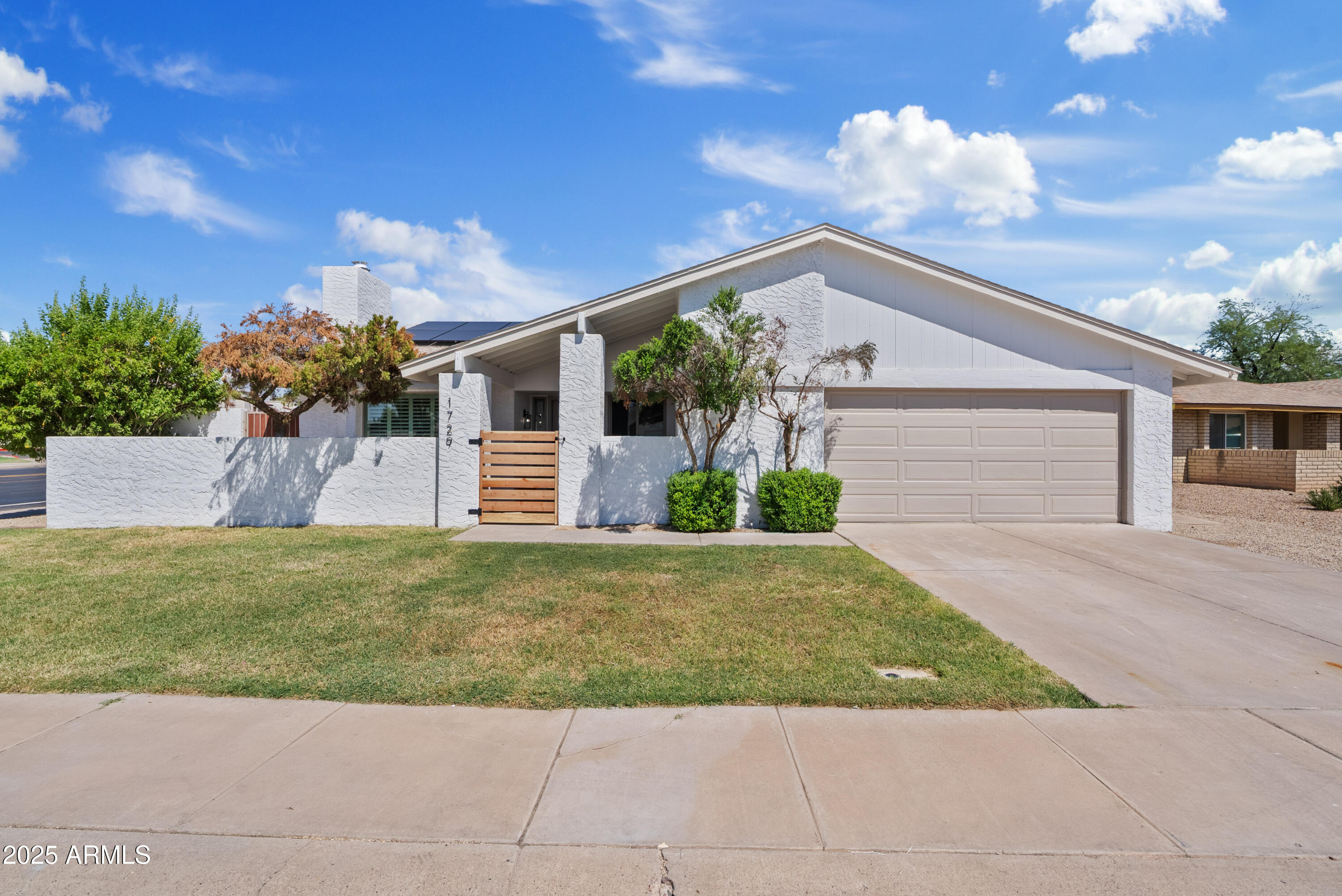1729 S BROOKS Circle