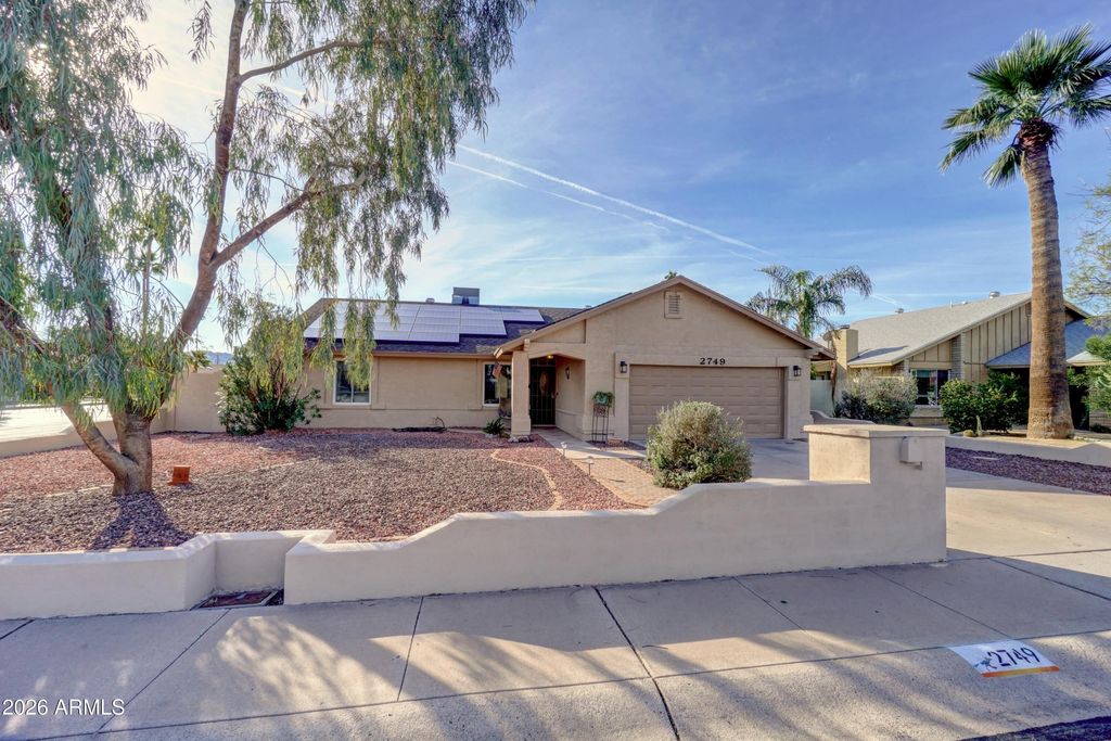 Photo of 2749 E Sylvia Street, Phoenix, AZ 85032 (MLS # 6978102)