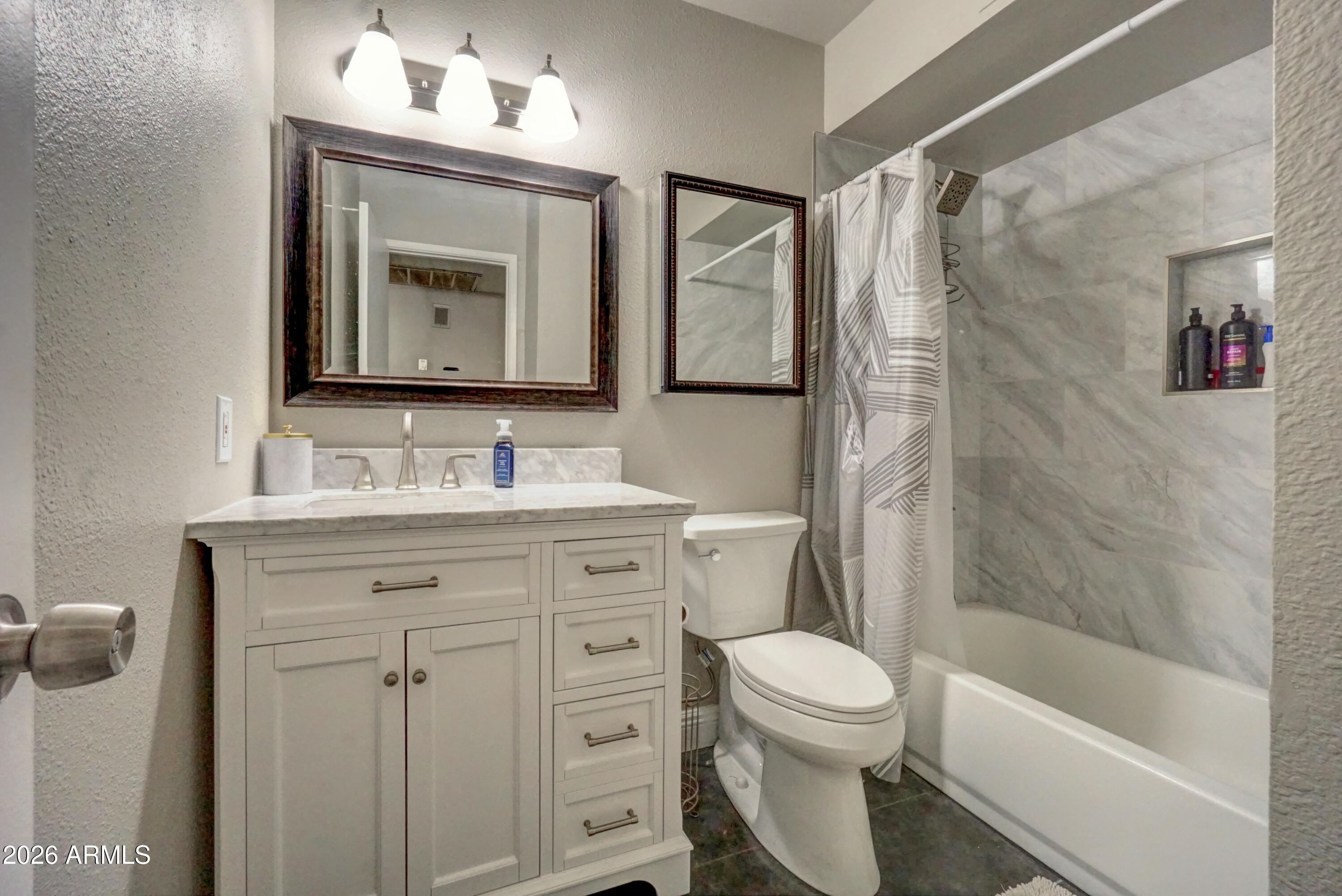 2749 E SYLVIA Street