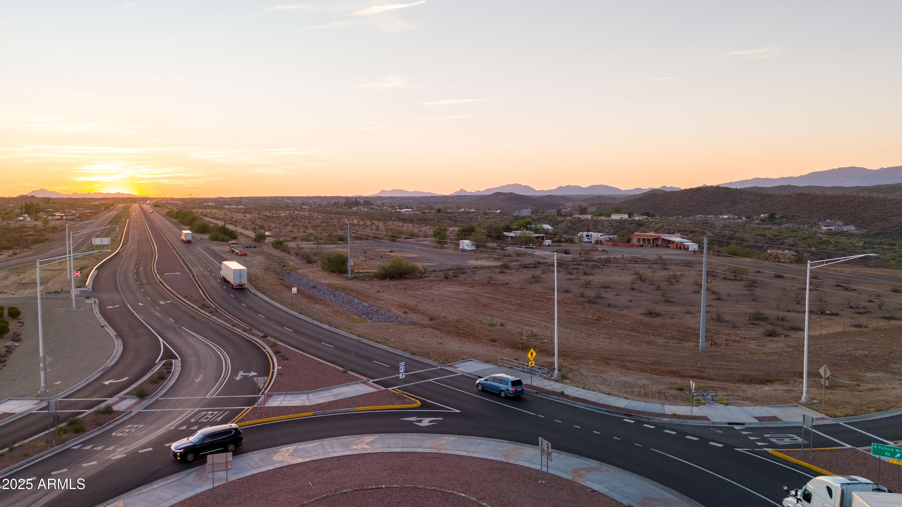 2315 N US HIGHWAY 93 --