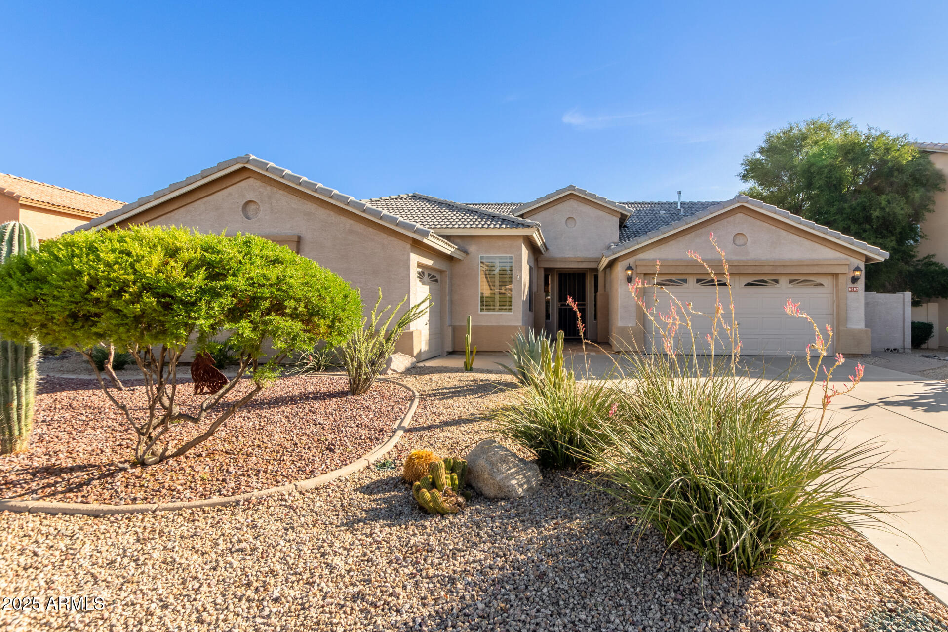 6807 W EL CORTEZ Place