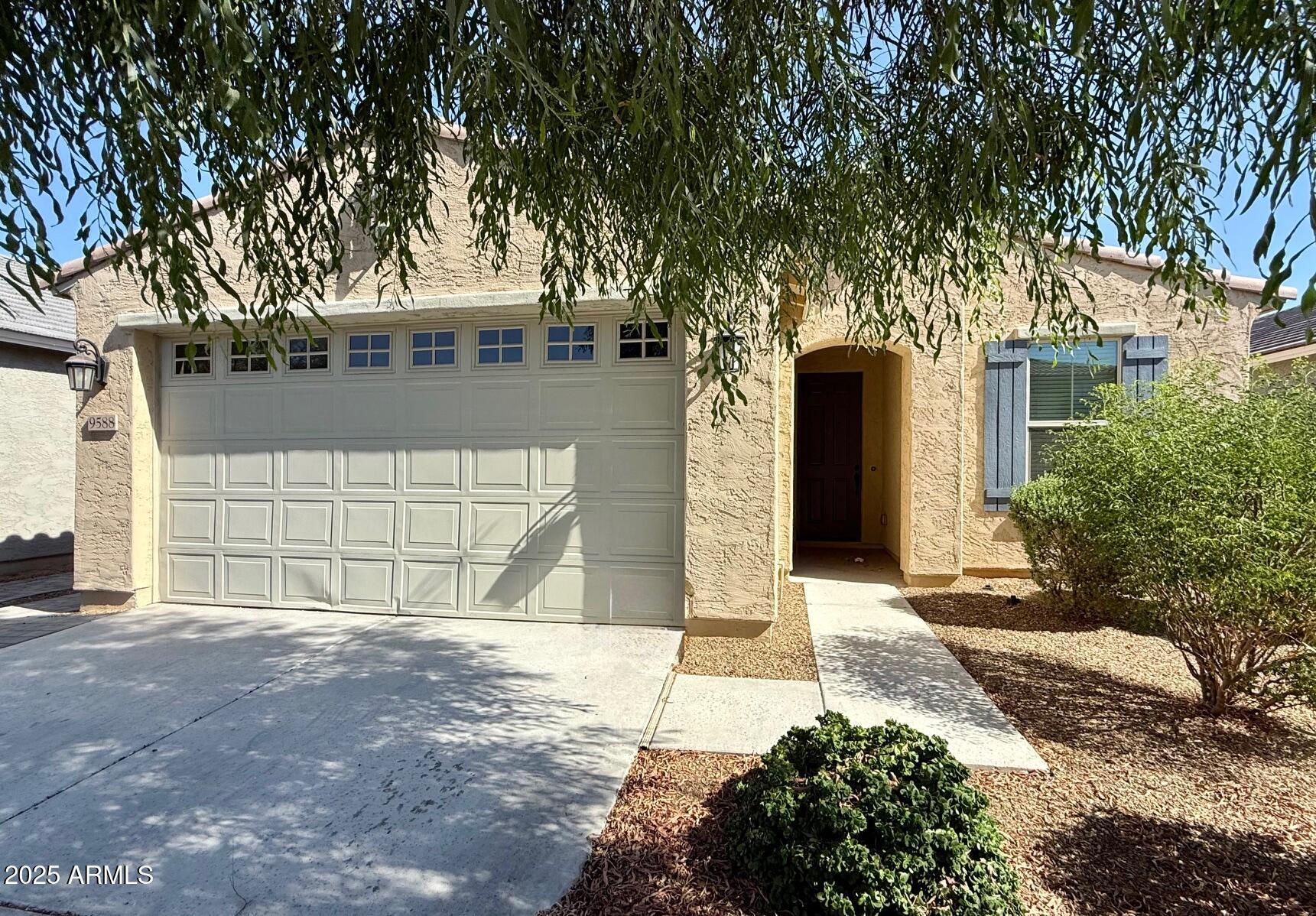 9588 W CASHMAN Drive
