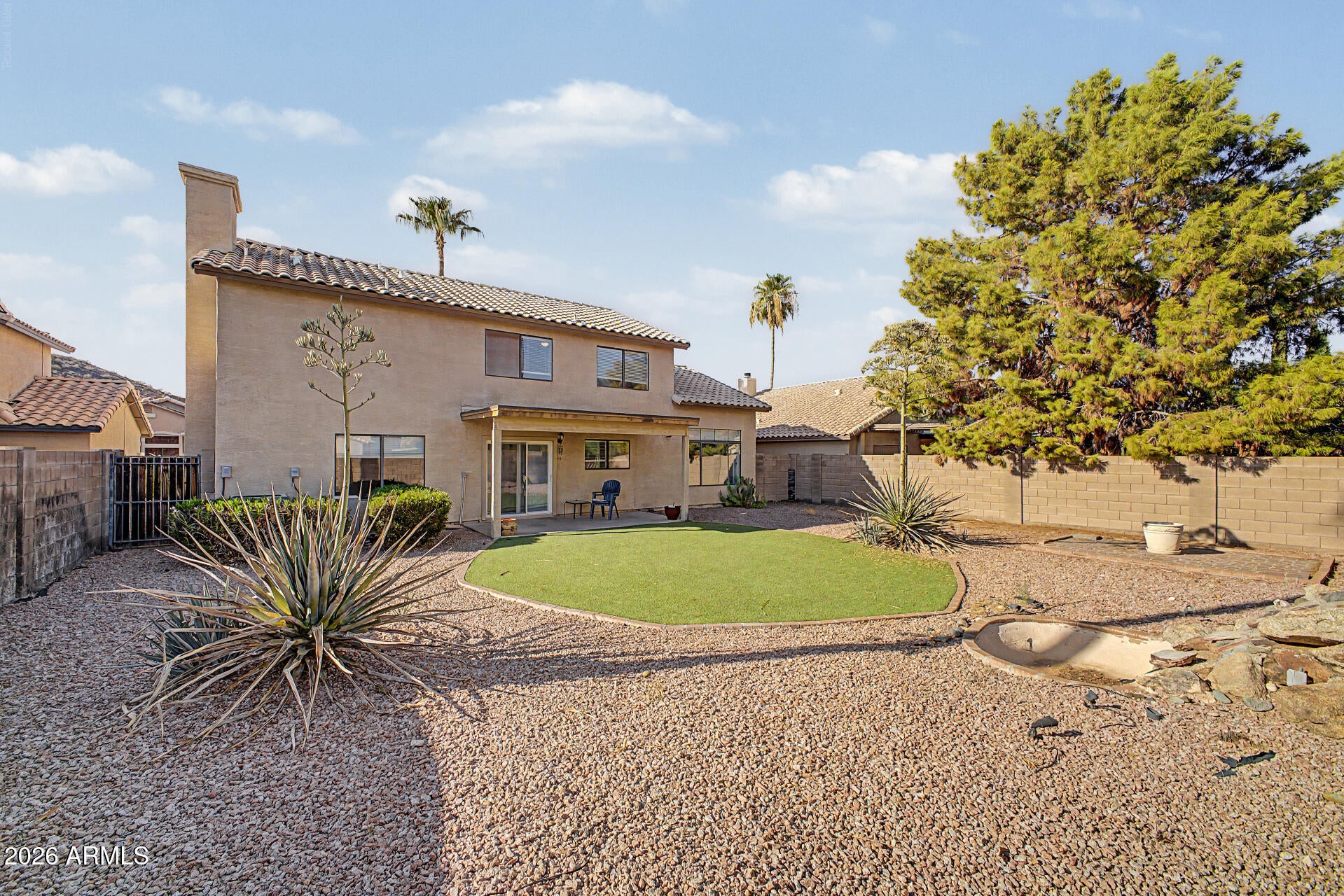 2031 E PARKSIDE Lane
