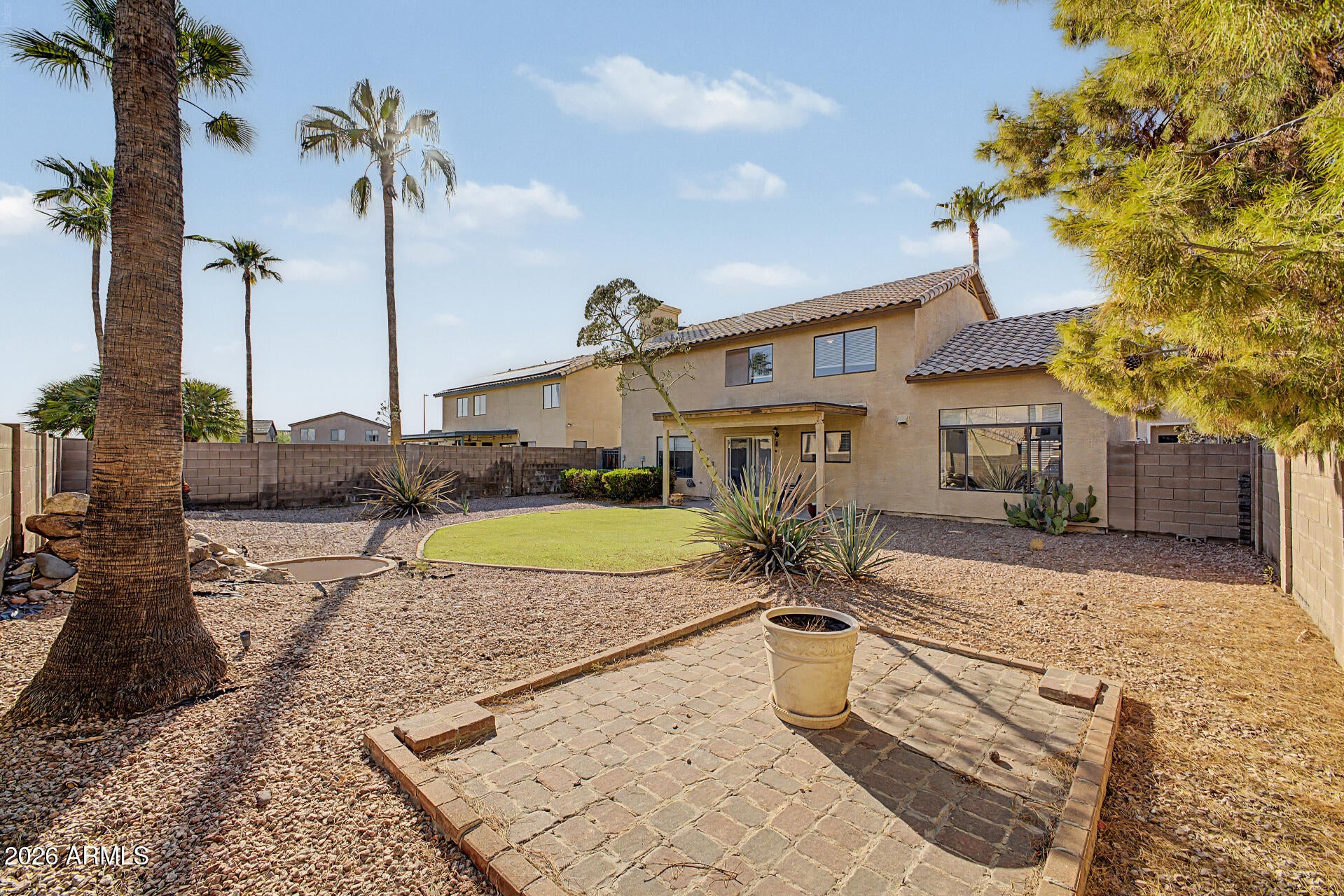 2031 E PARKSIDE Lane