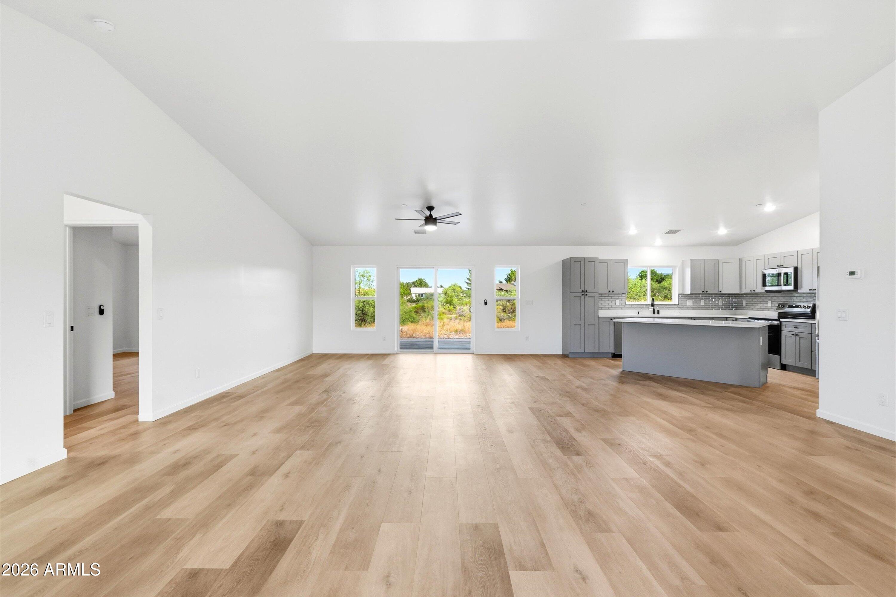 451 Skyline Boulevard