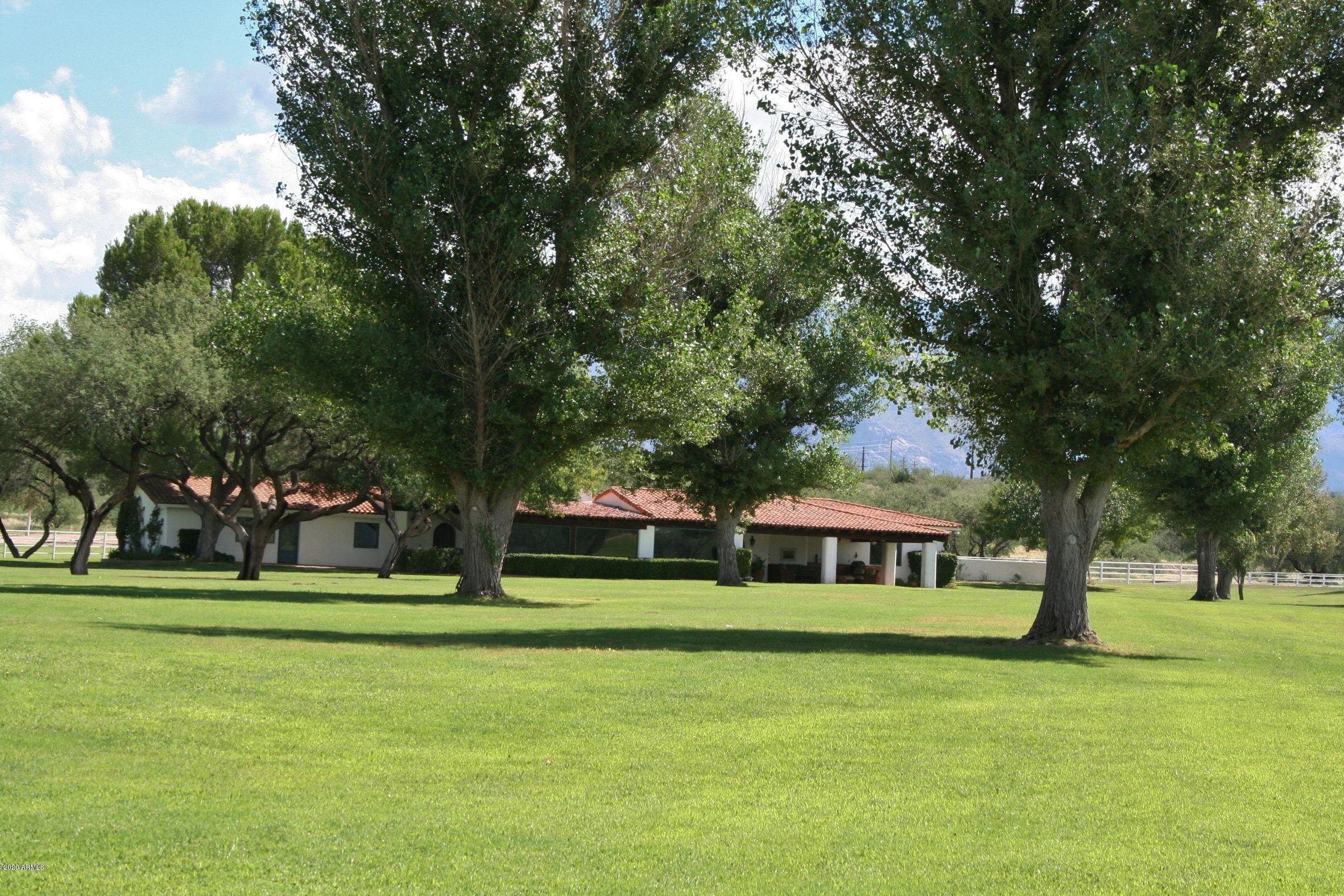 131-2 Amado Montosa Road