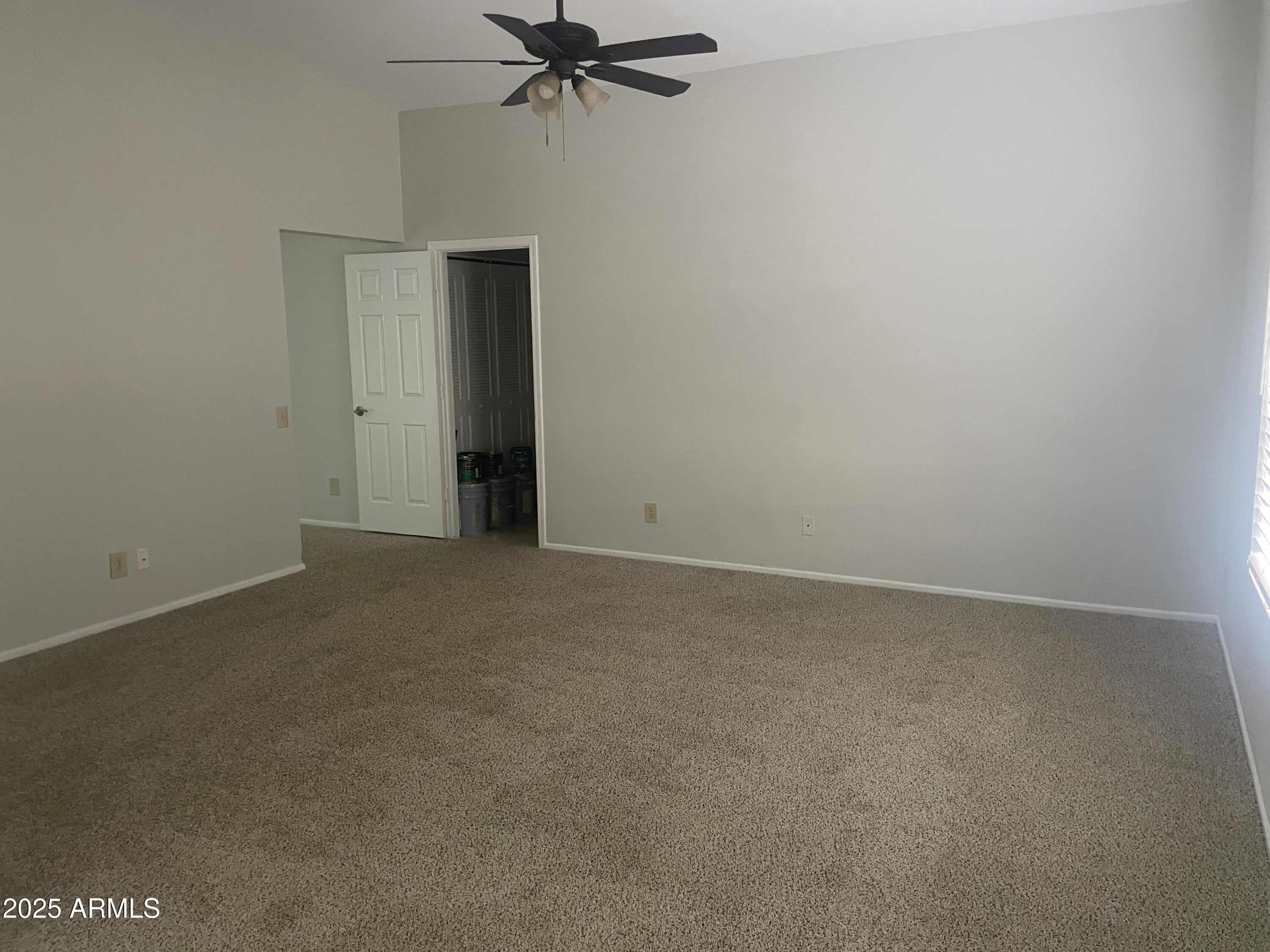 10063 W MINNEZONA Avenue