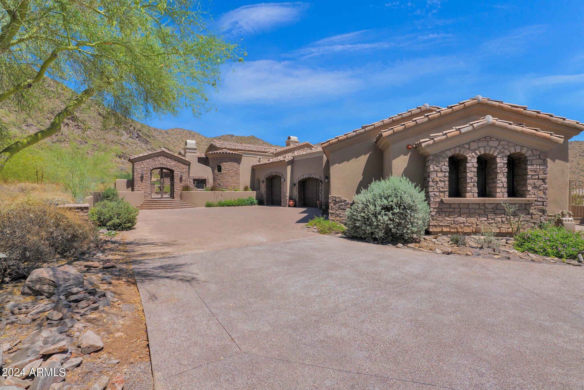 11475 E PARADISE Lane