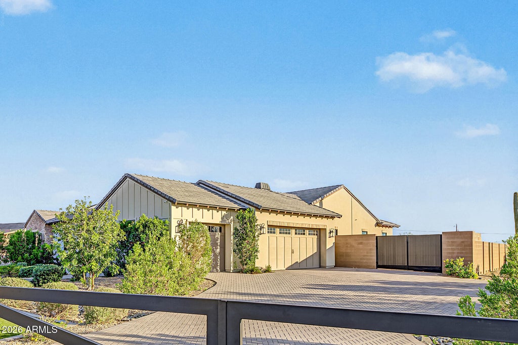 Photo of 8323 E Regina Circle, Mesa, AZ 85207 (MLS # 7089267)