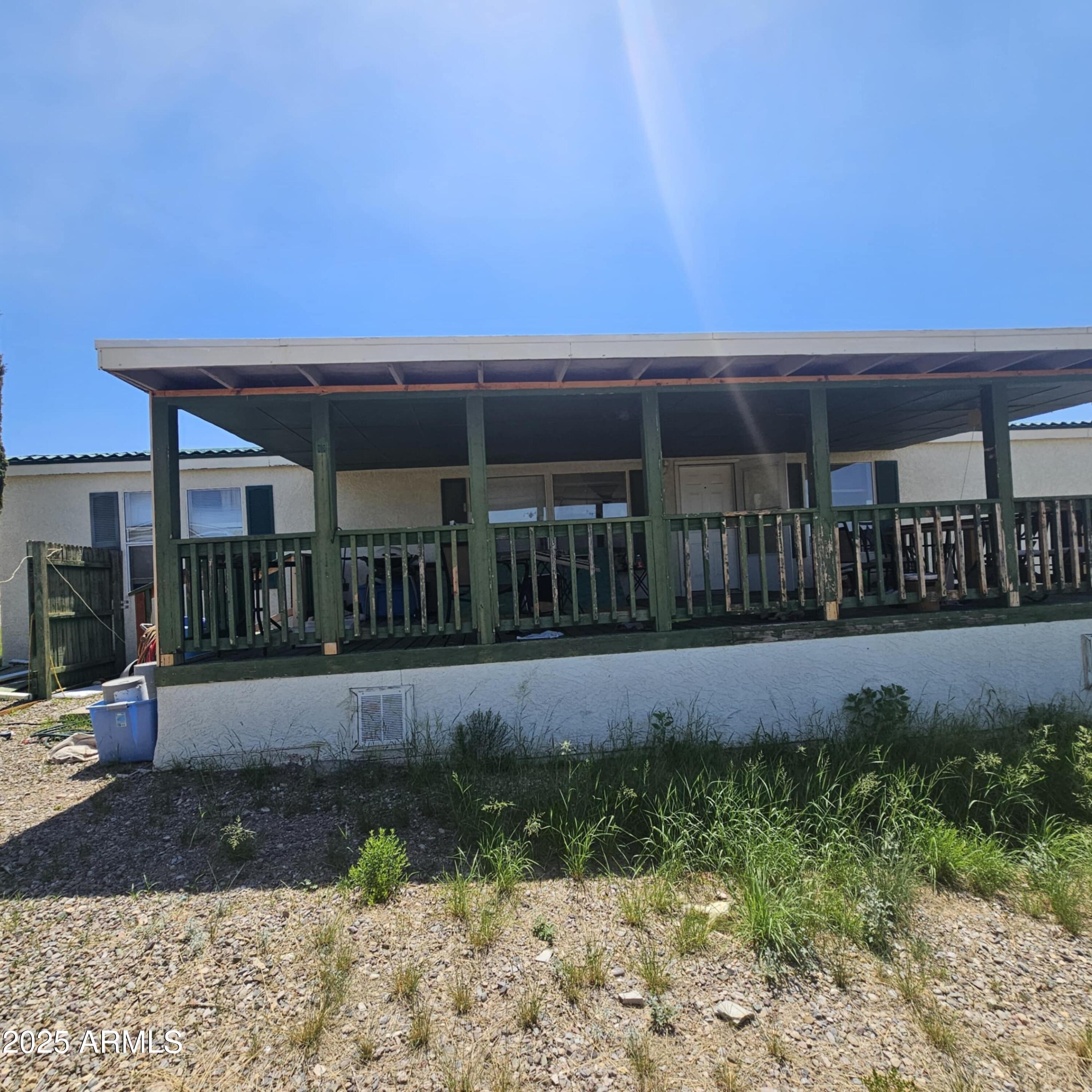 977 N SADDLEBACK Drive