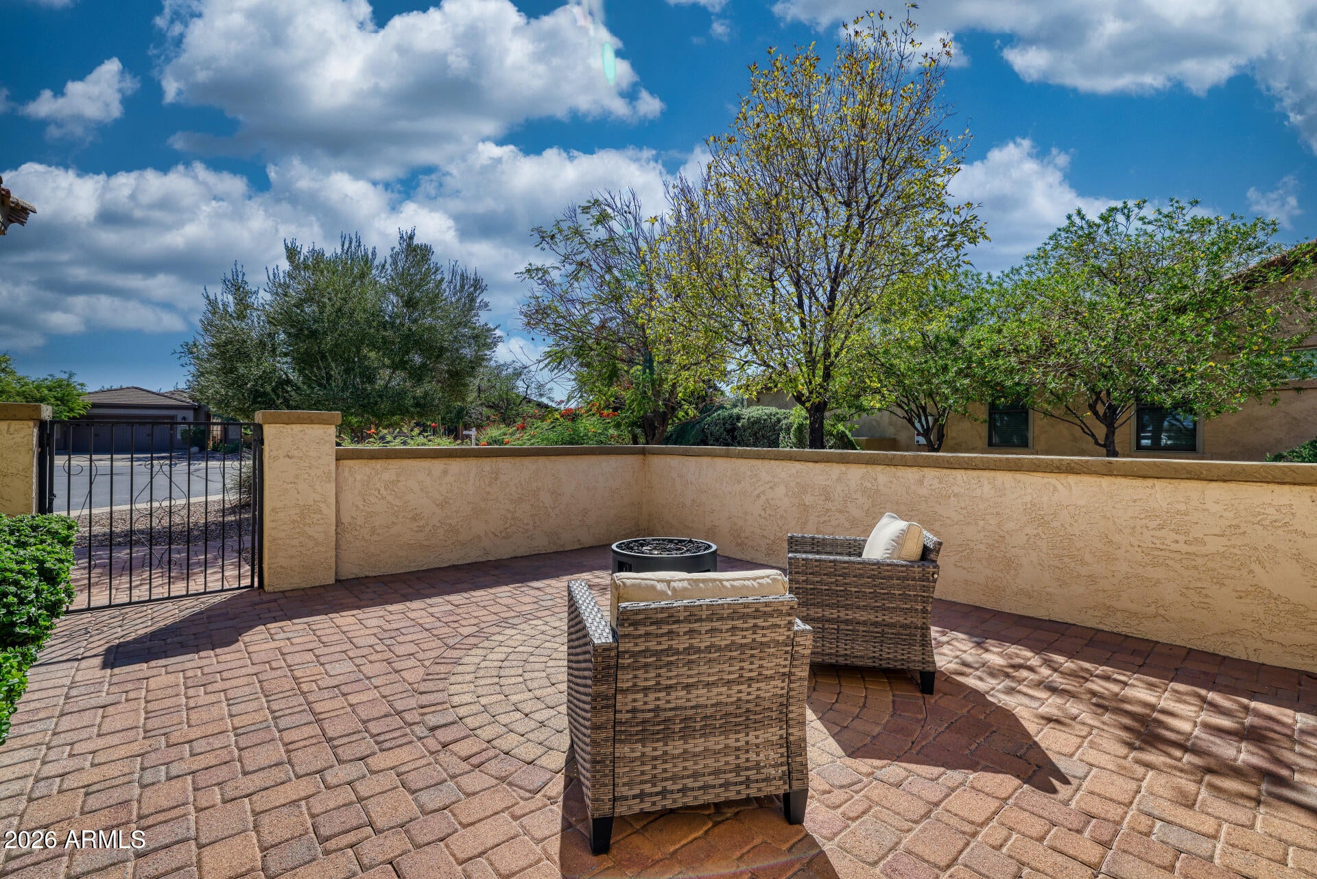 12368 W RUNNING DEER Court